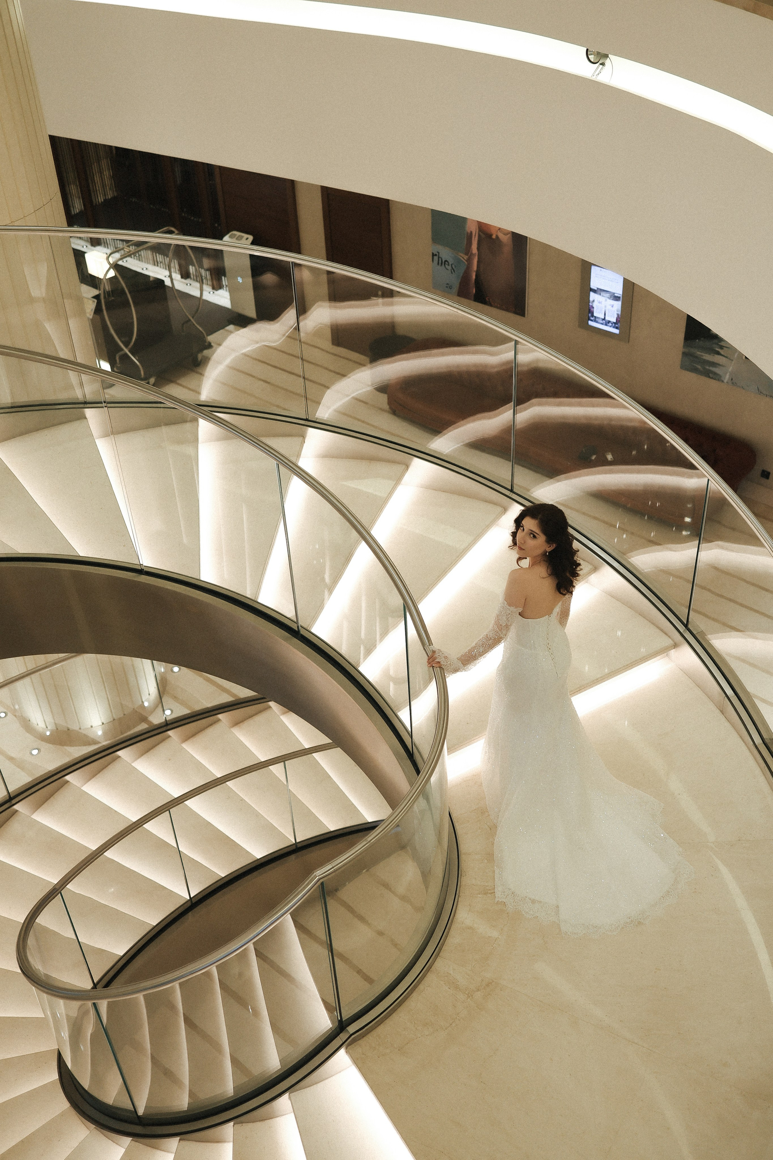Э. + А. Hyatt Regency Moscow Petrovsky Park , венчание в Армянской апостольской церкви. Свадебный и семейный фотограф в Москве Света Снимает