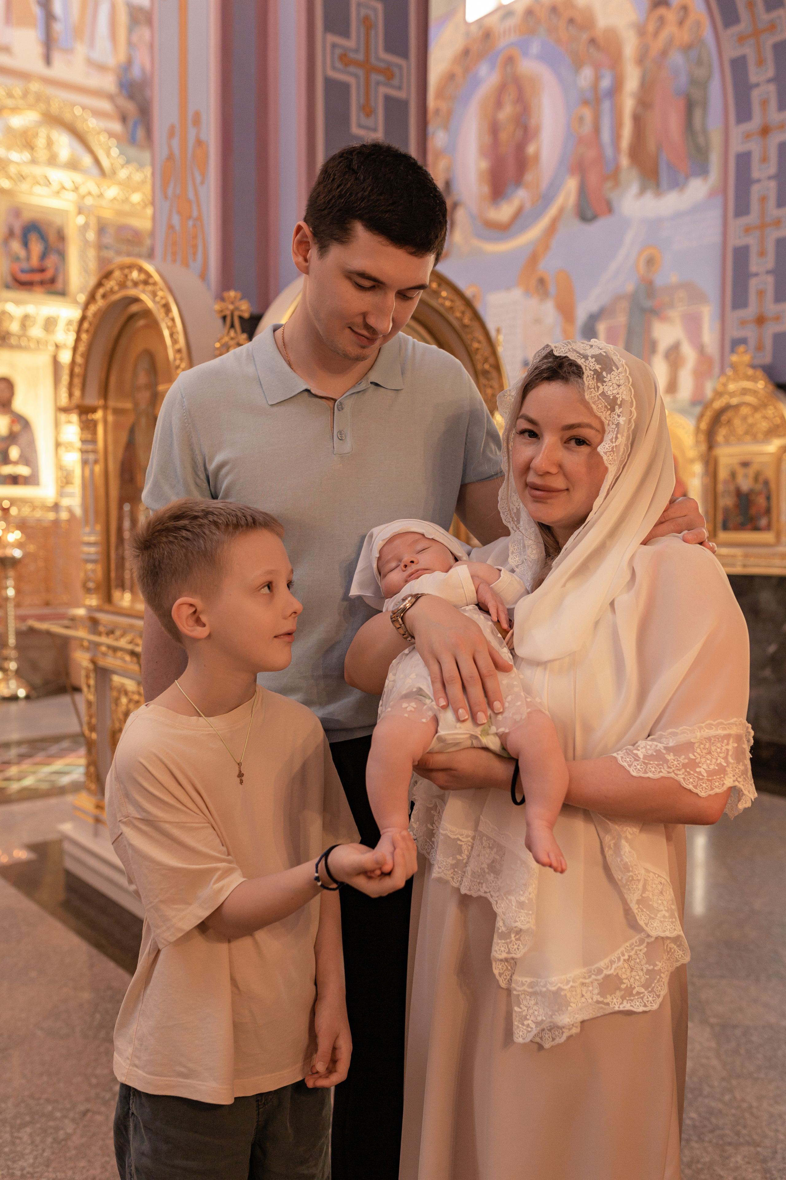 Храм Святой Блаженной Ксении Петербургской. Семейный фотограф в Санкт-Петербурге Любовь Савкина