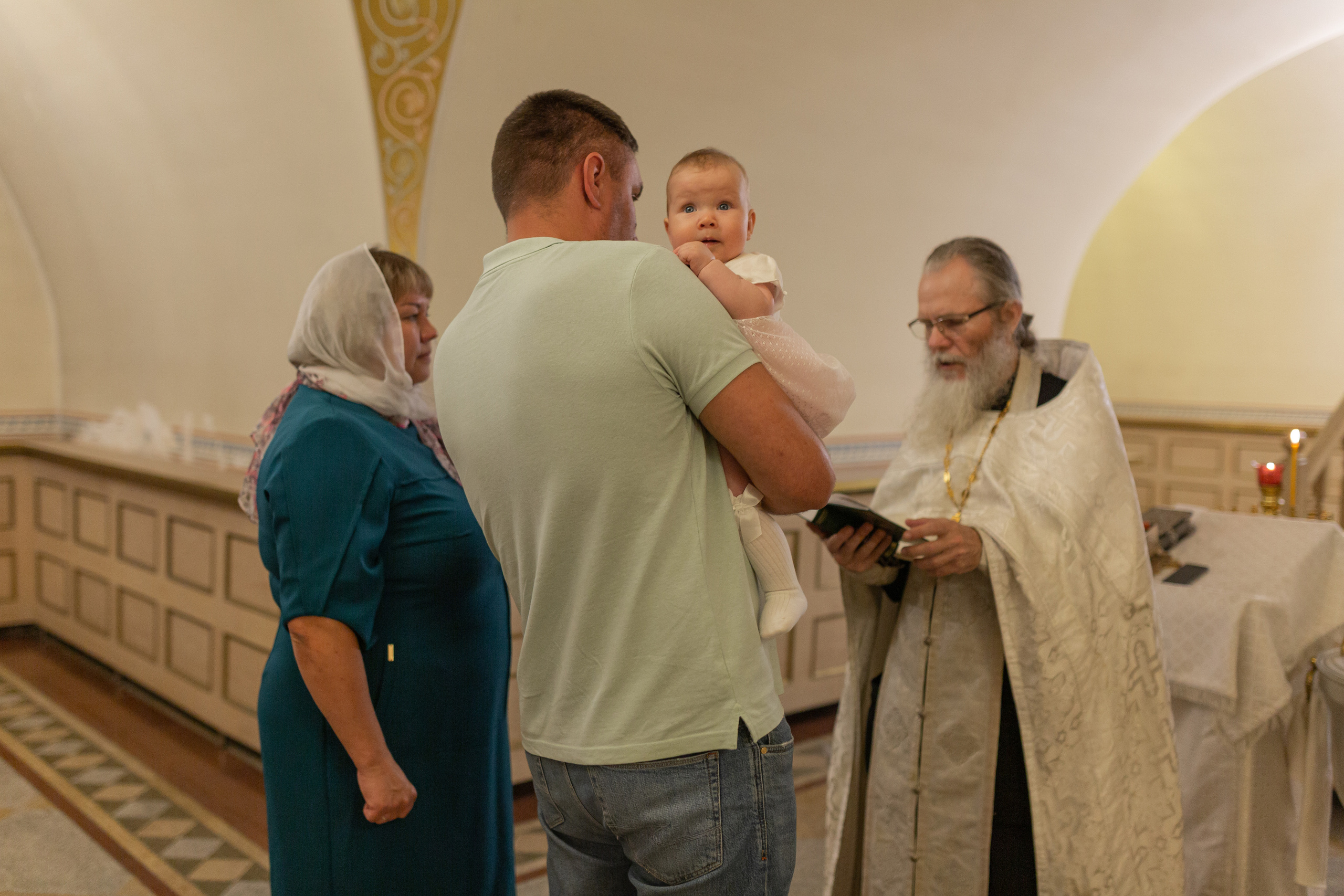 Троицкий собор Александро-Невской Лавры. Семейный фотограф в Санкт-Петербурге Любовь Савкина