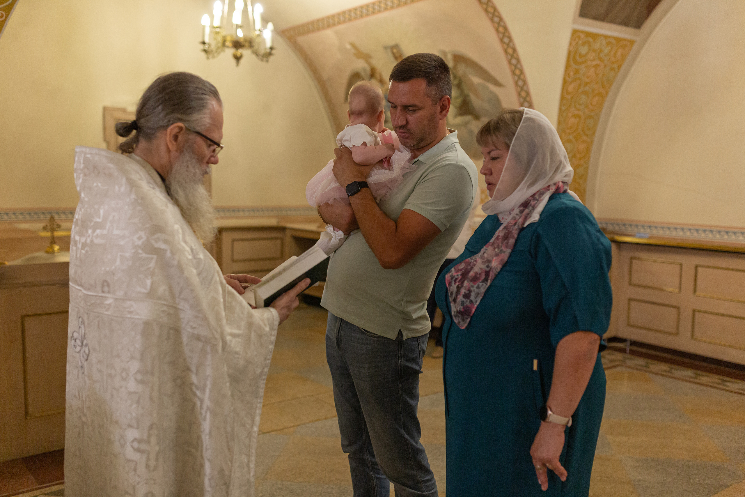 Троицкий собор Александро-Невской Лавры. Семейный фотограф в Санкт-Петербурге Любовь Савкина