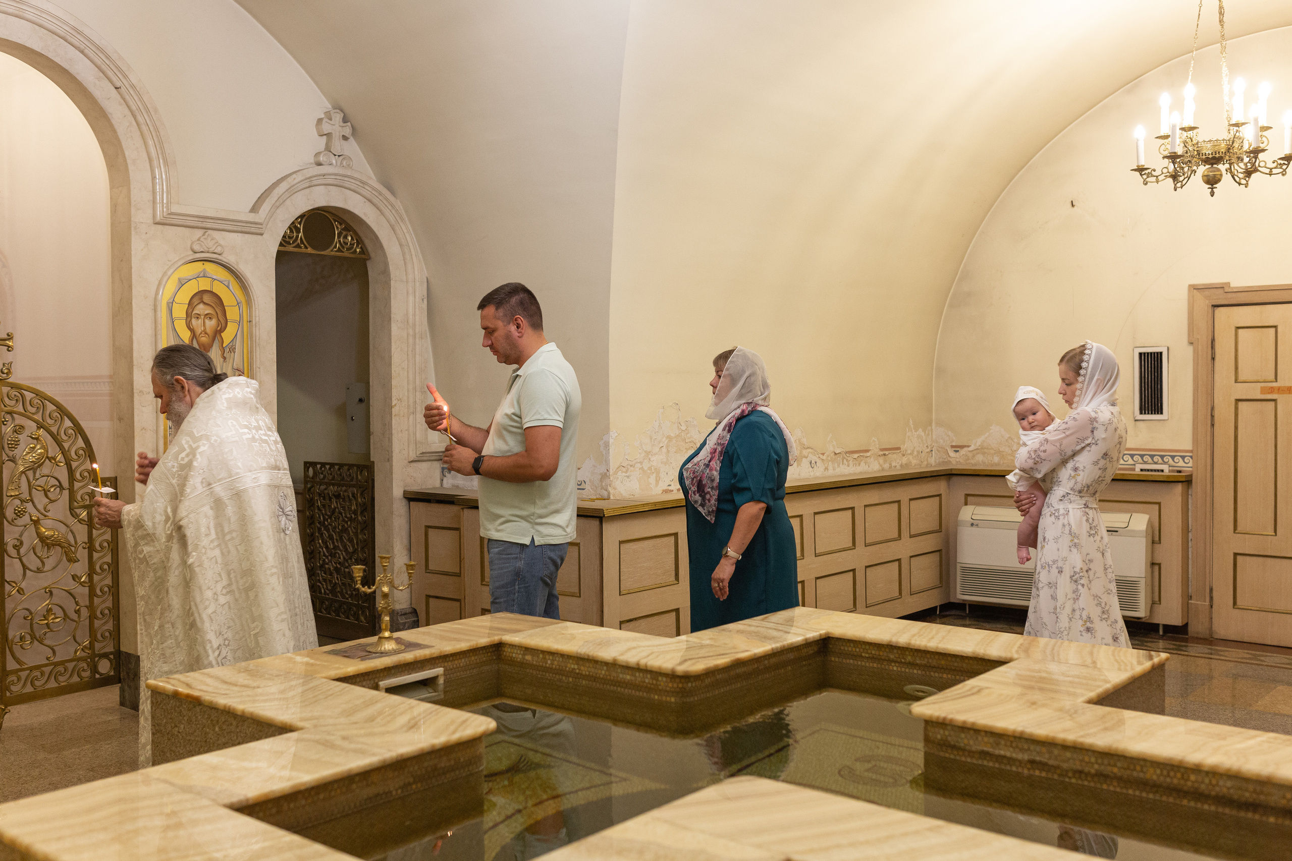 Троицкий собор Александро-Невской Лавры. Семейный фотограф в Санкт-Петербурге Любовь Савкина