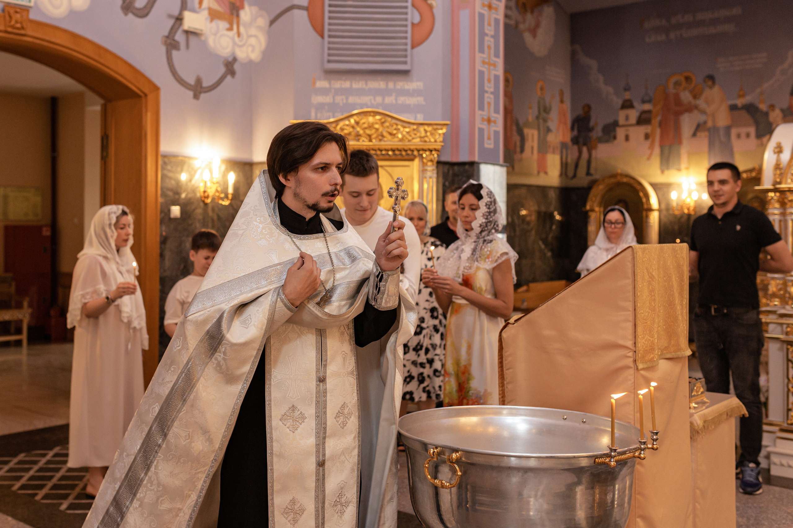 Храм Святой Блаженной Ксении Петербургской. Семейный фотограф в Санкт-Петербурге Любовь Савкина