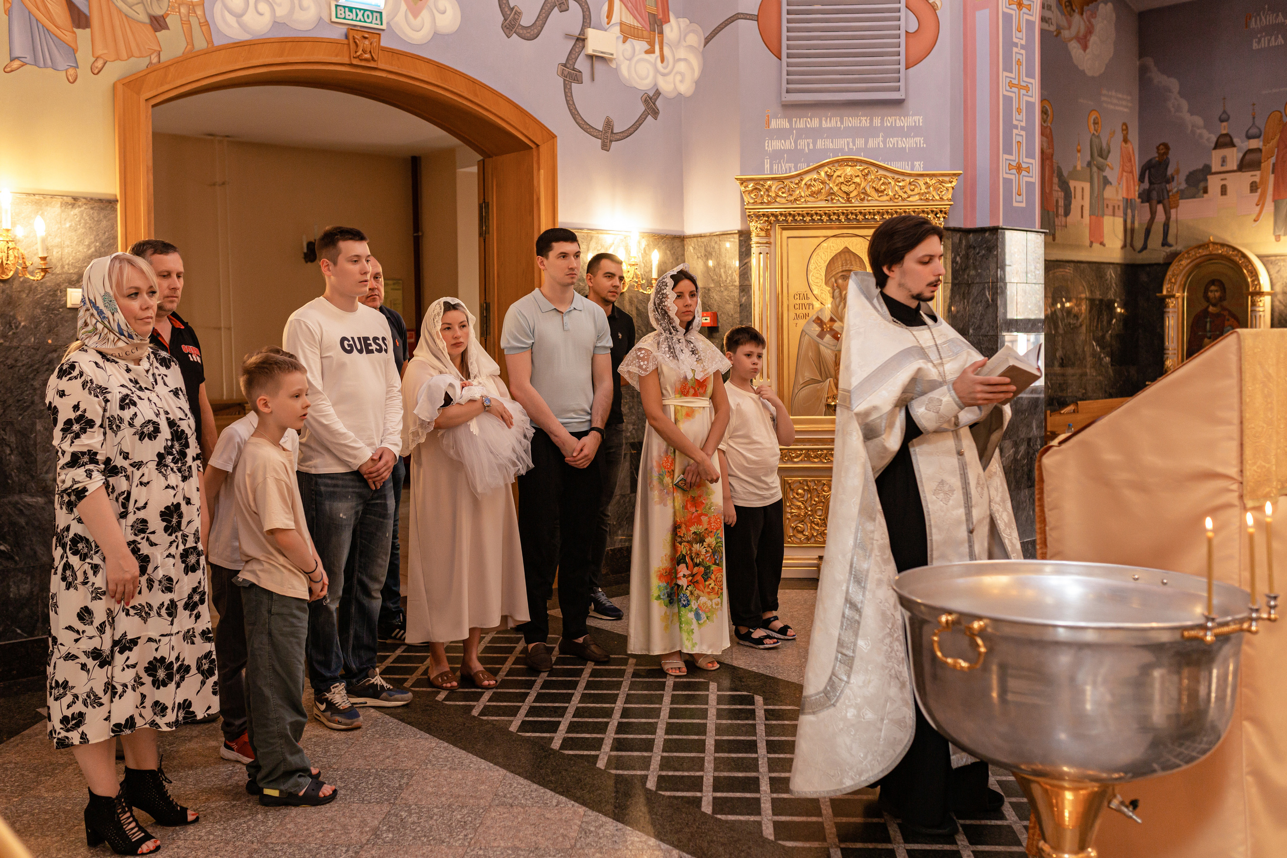Храм Святой Блаженной Ксении Петербургской. Семейный фотограф в Санкт-Петербурге Любовь Савкина