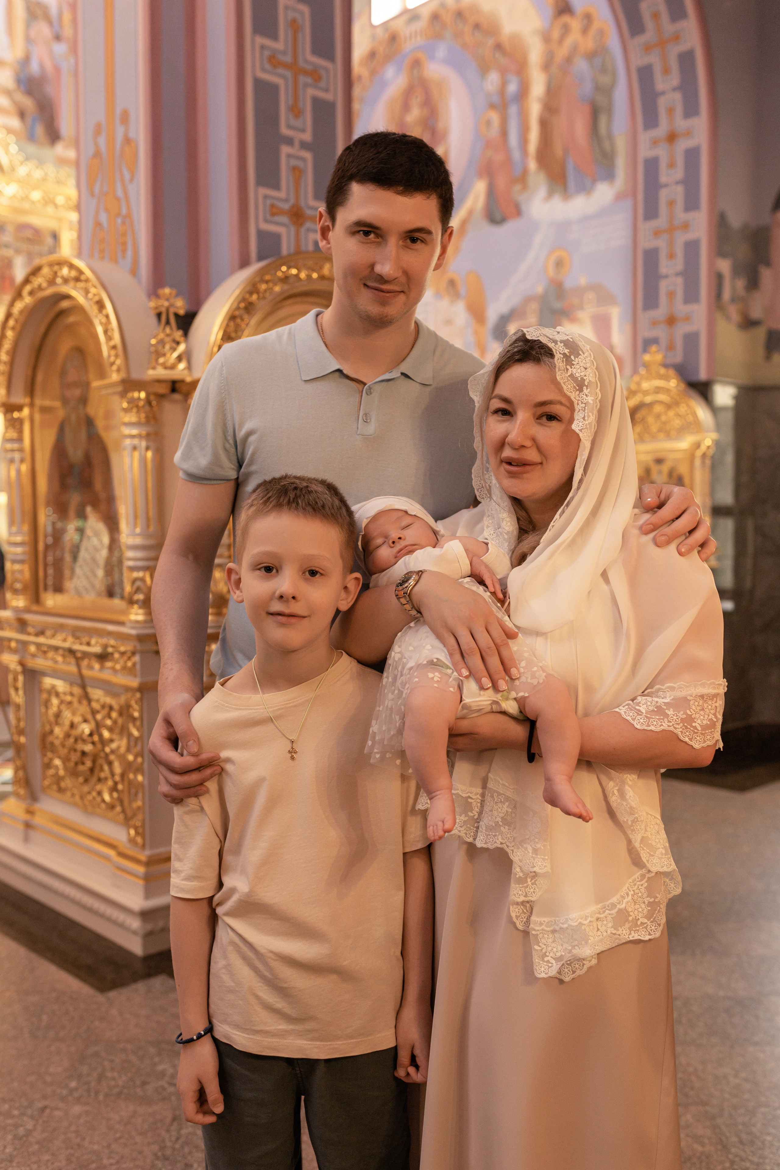 Храм Святой Блаженной Ксении Петербургской. Семейный фотограф в Санкт-Петербурге Любовь Савкина