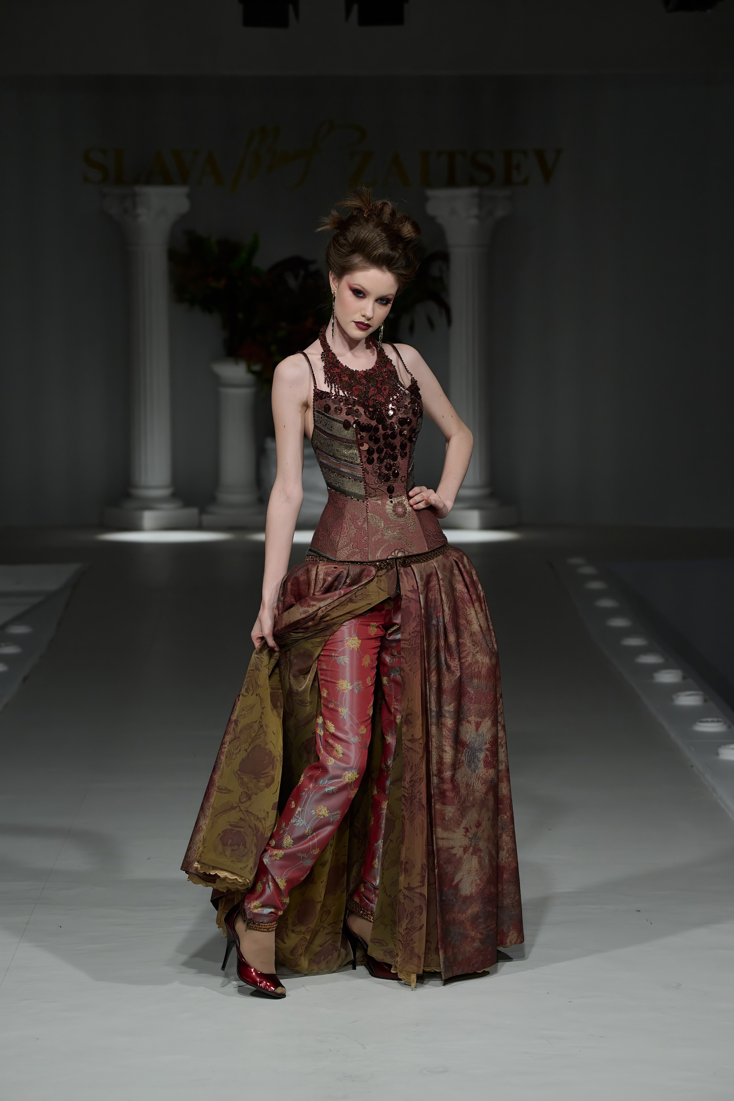 Slava&Yegor Zaitsevs. Показ-спектакль «Воспоминание». 21 июня 2025. Дима Бабушкин. Фотограф. Подиум. Репортаж. Творчество. Дорого