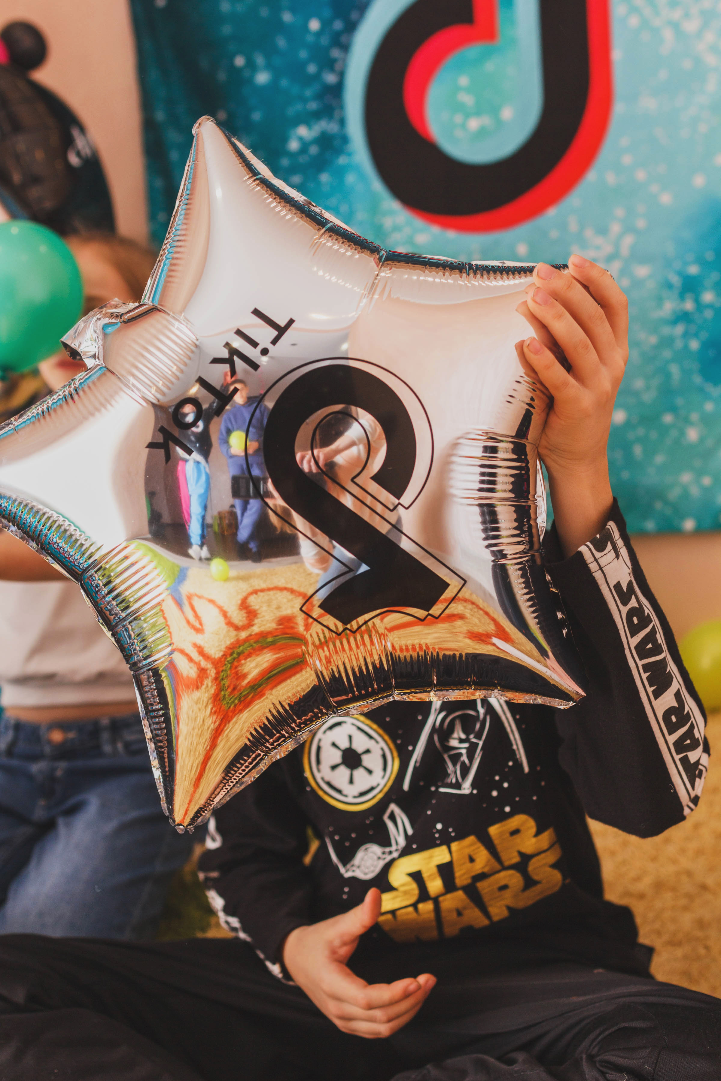 День рождение в стиле TikTok. Детский и семейный фотограф в Москве