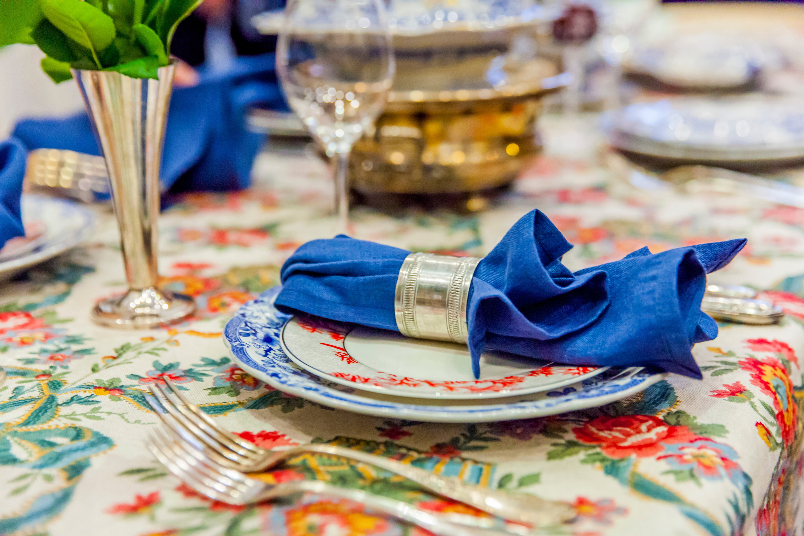 Фарфоровая экспедиция в Петербурге. Ольга Черешнева. Фотограф Александра Степанова