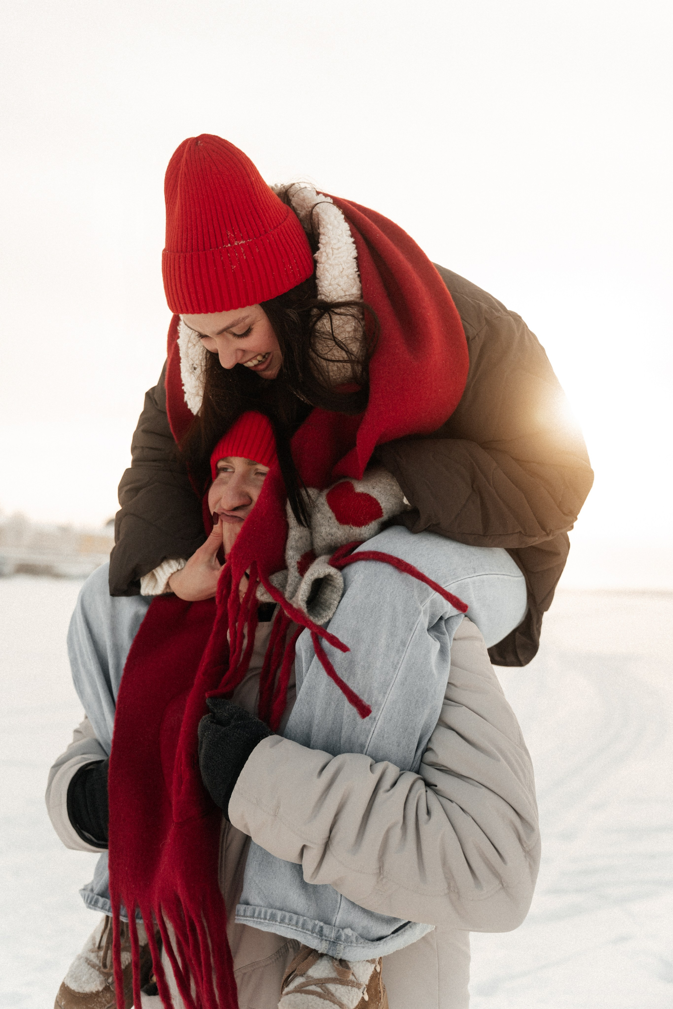 [our pulses aligned…]. Фотограф в Архангельске