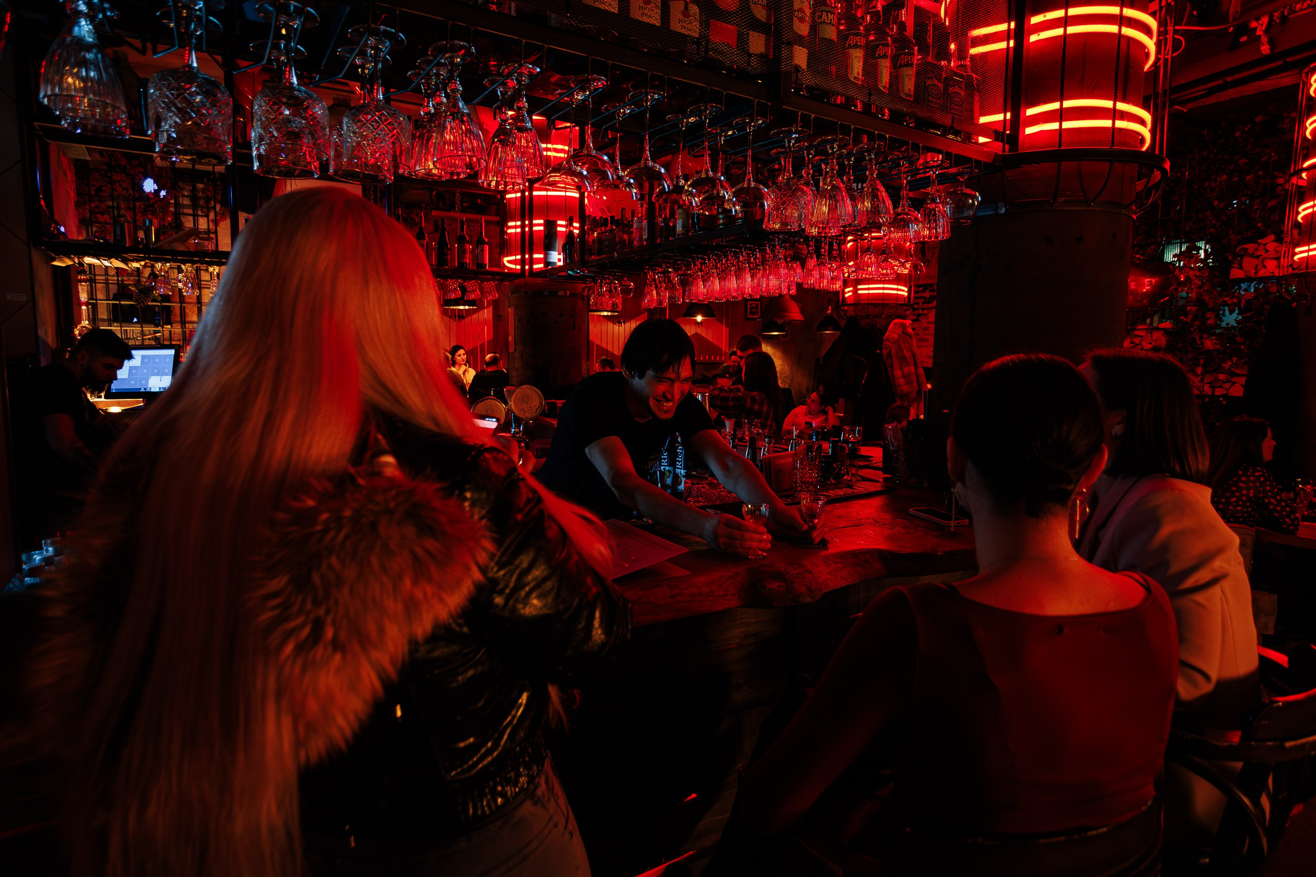 Happy Valentine's day_Пьяный Плющ_Симферополь_14.02.2025. Аминов Руслан | Фотограф