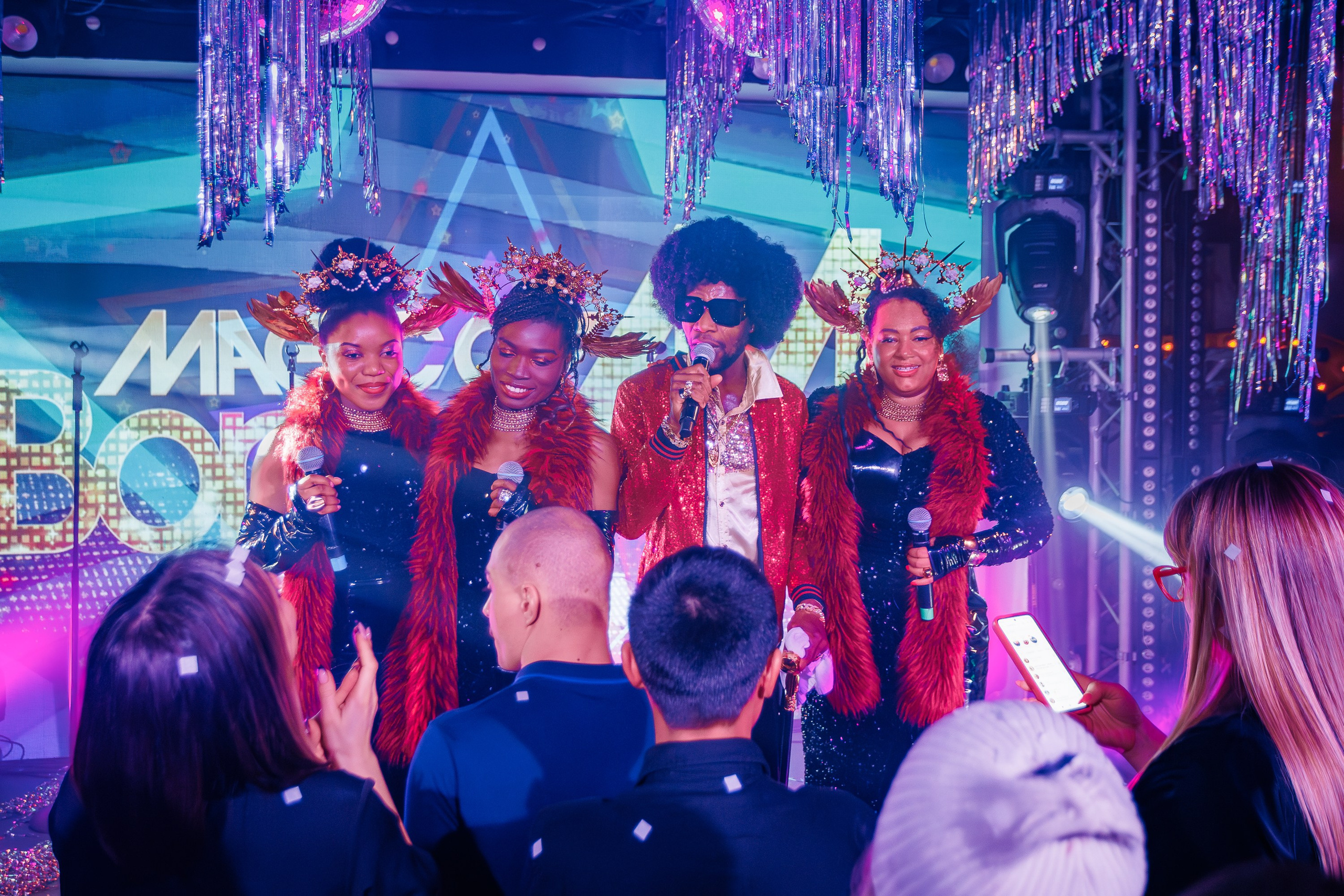 «Magic of BONEY`M «_Чайка на пляже_Ялта_06.12.2025 г. Аминов Руслан | Фотограф