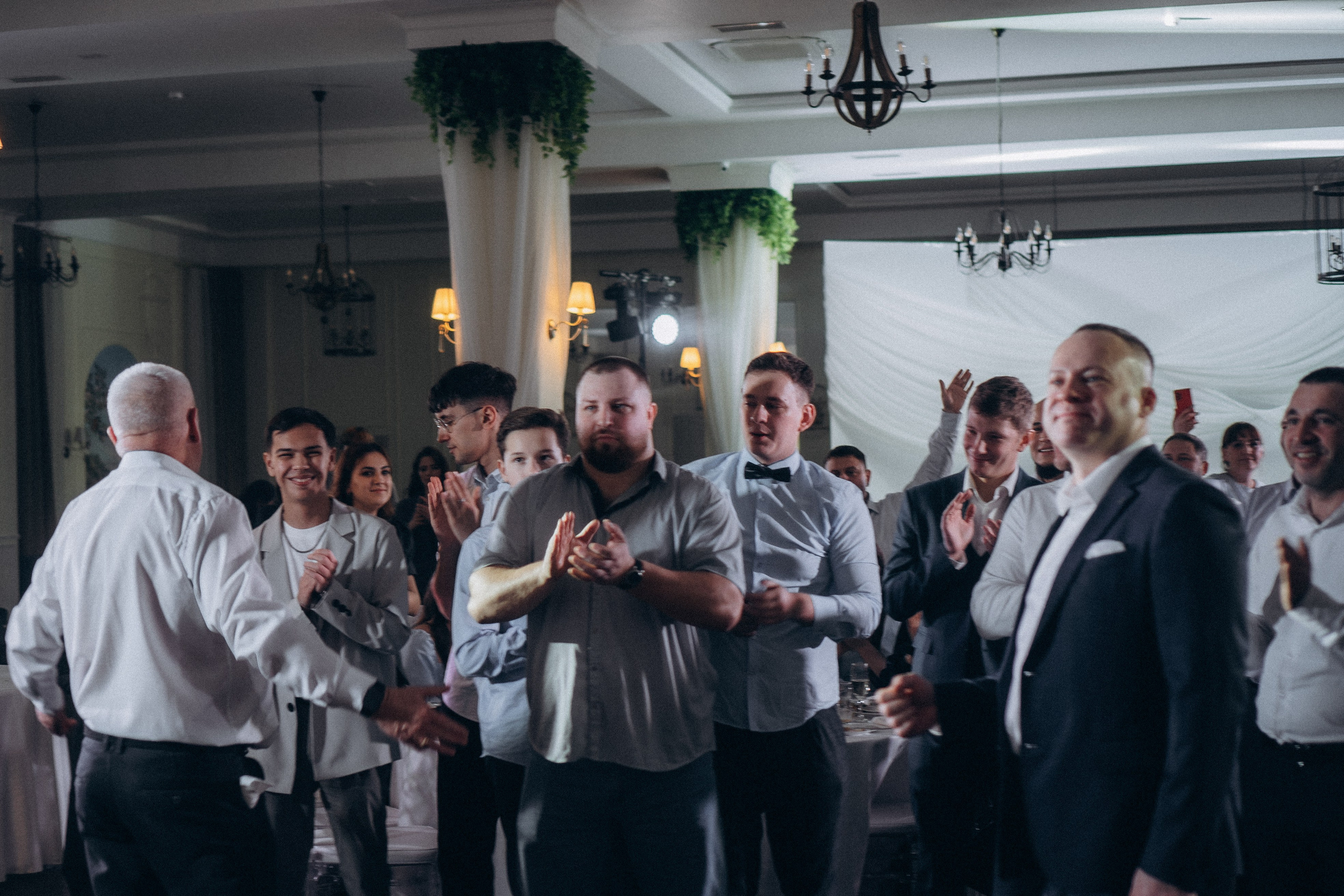 СЬЕМКА СВАДЕБНОГО БАНКЕТА (СНЯТО В СИБИРЕ В НИЖНЕВАРТОВСКЕ). Профессиональный фотограф, Санкт-Петербург — Виктория Богомолова