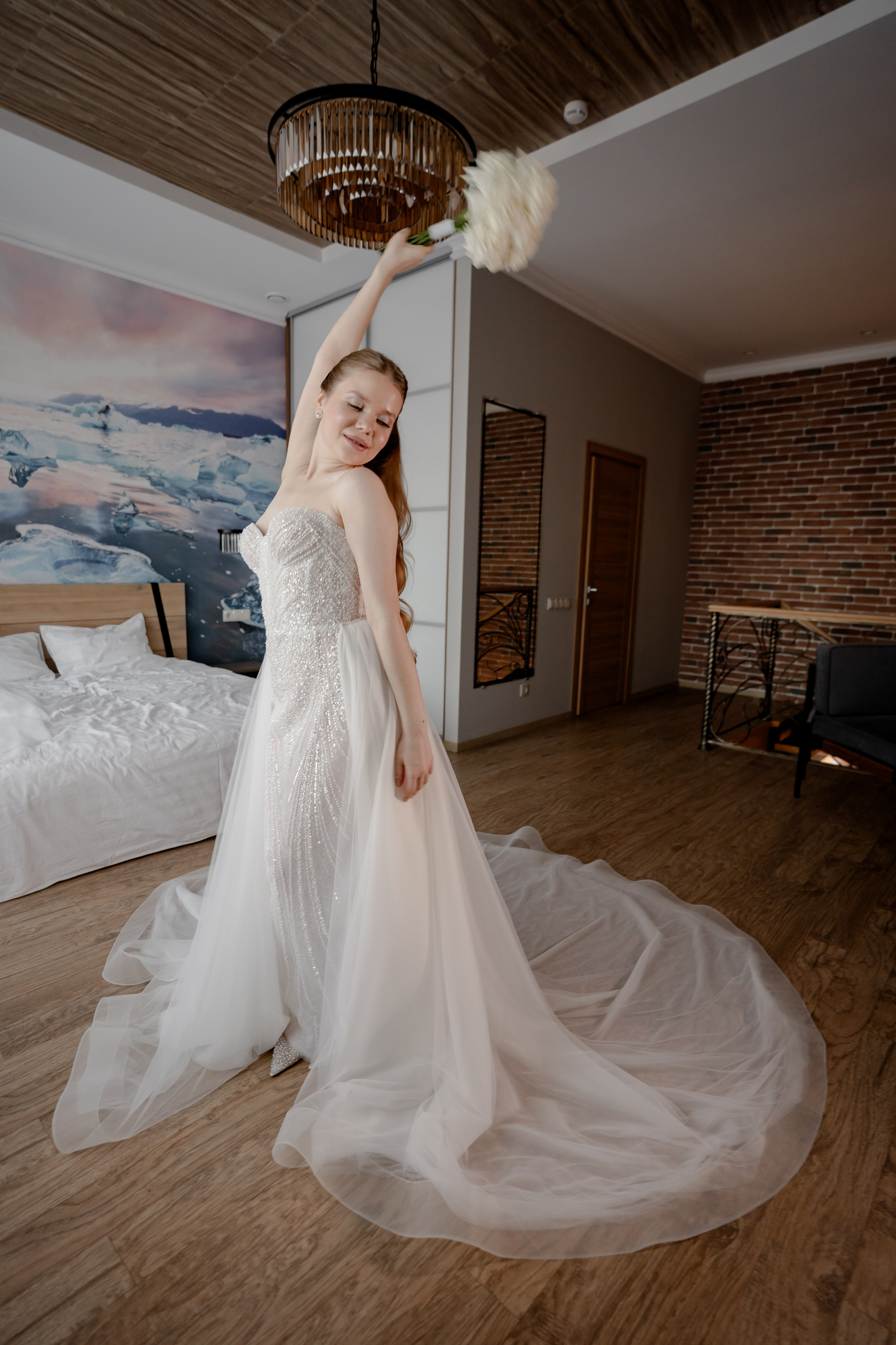 СВАДЕБНАЯ СЬЕМКА СБОРОВ В ОТЕЛЕ И ВЫЕЗД НА ЦЕРЕМОНИЮ (СНЯТО В СИБИРЕ В НИЖНЕВАРТОВСКЕ)М. Профессиональный фотограф, Санкт-Петербург — Виктория Богомолова