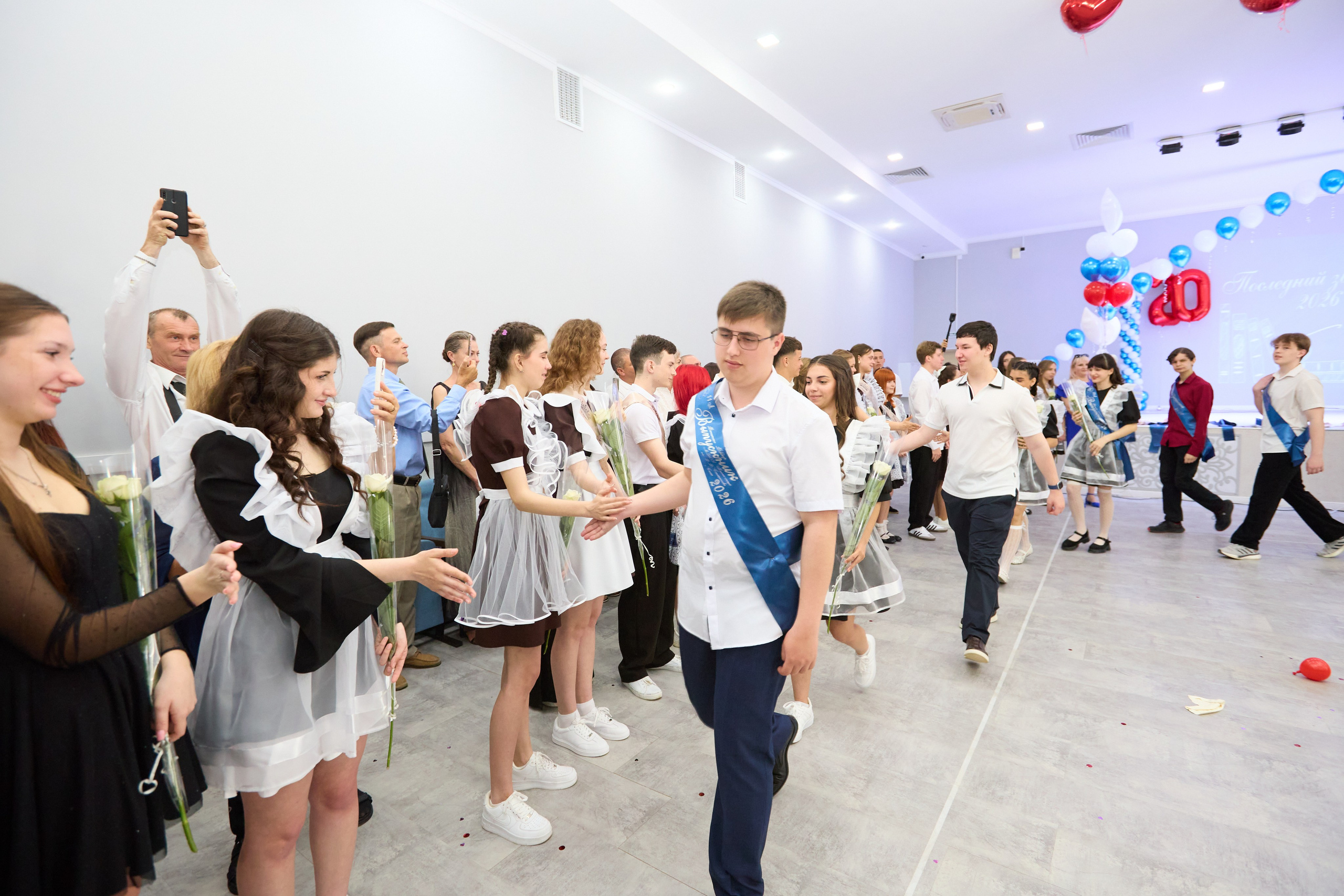 Последний звонок 6 шк 11А Саки. Фотограф в Крыму Светлана Викулова