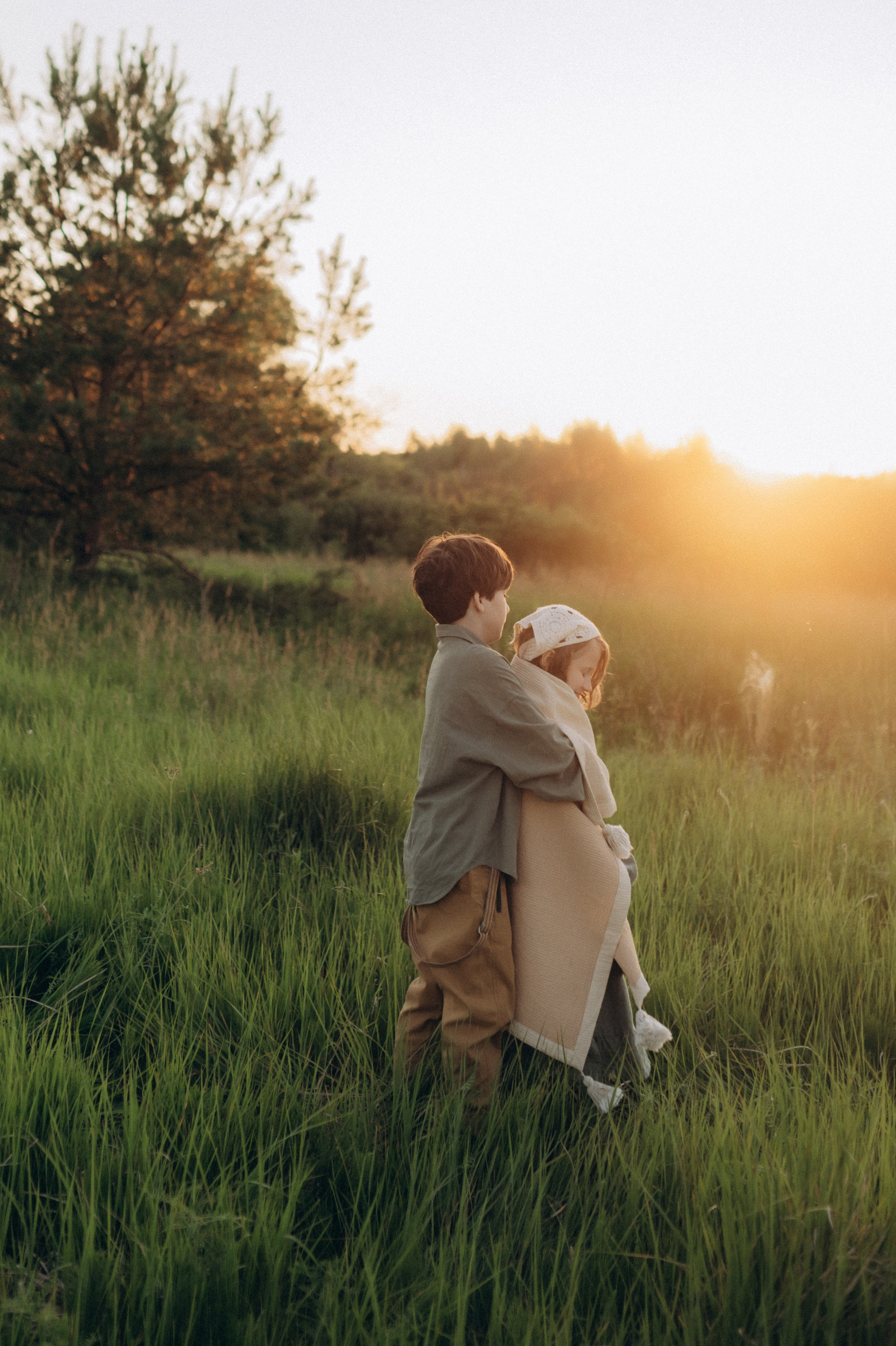 Соня и Захар — первая любовь и воздушный змей. Фотограф Мария Стрелкова