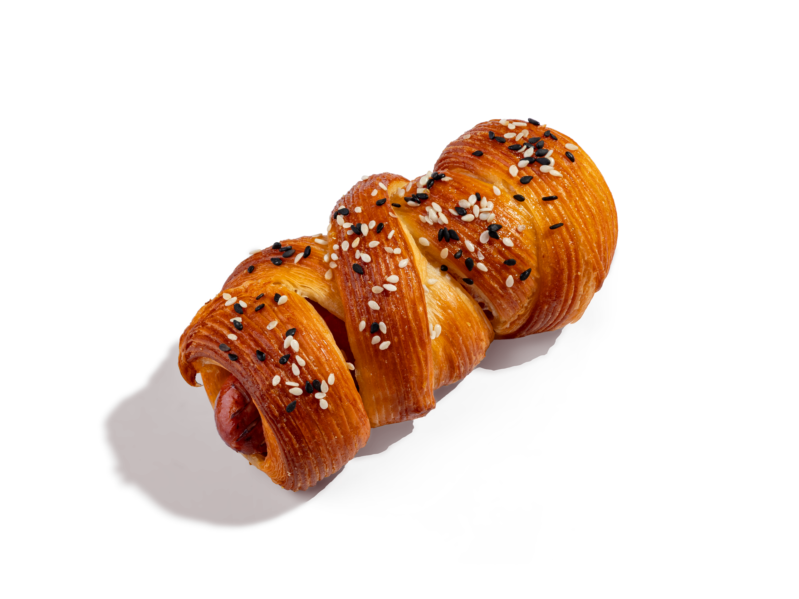 СОСИСКА В ТЕСТЕ - 350Р. Куриная сосиска в слоеном хрустящем тесте под медово - горчичным соусом. Украшается кунжутом 