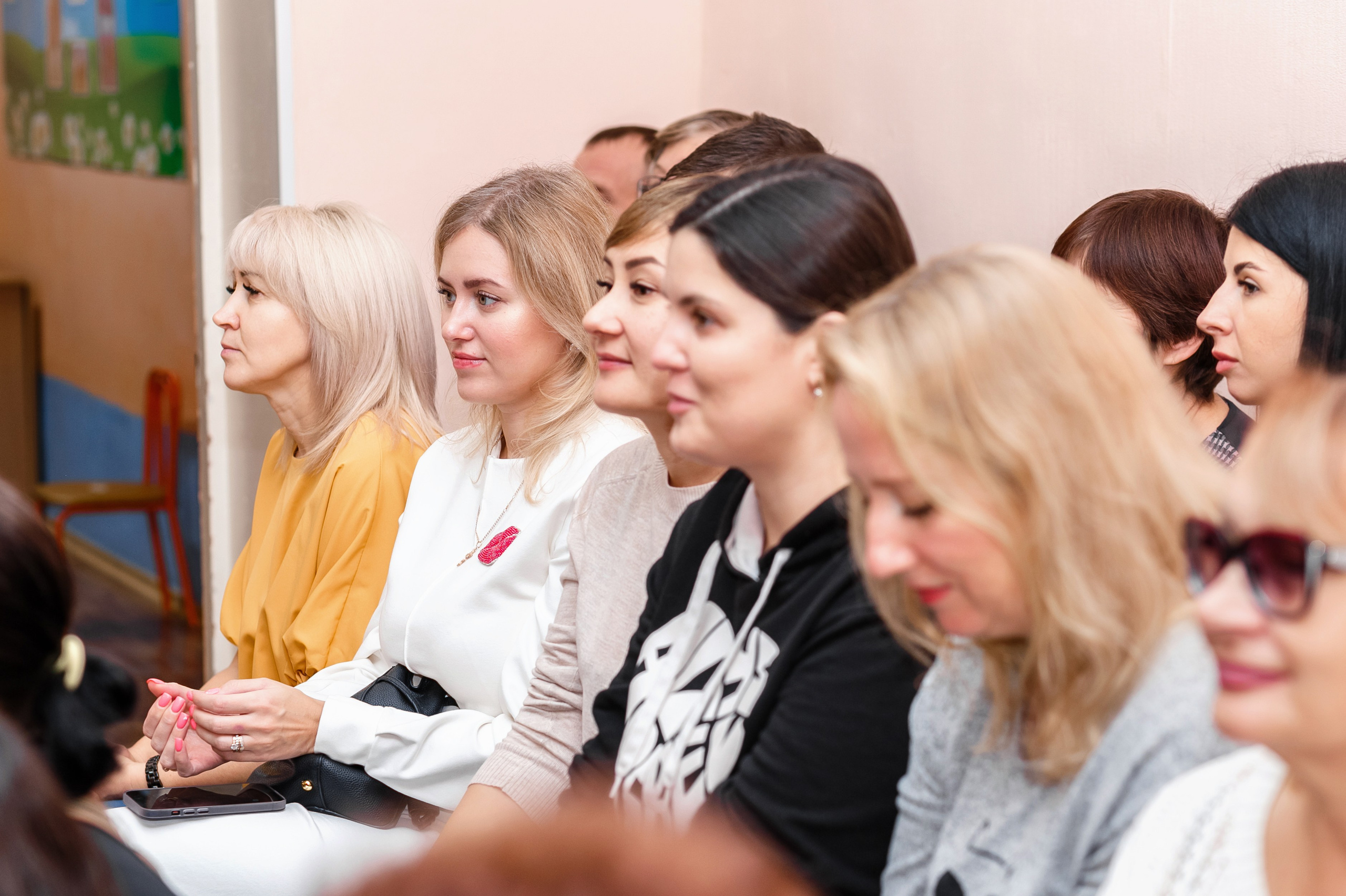 Детский сад \ осенний утренник. Фотограф в  г. Новосибирск