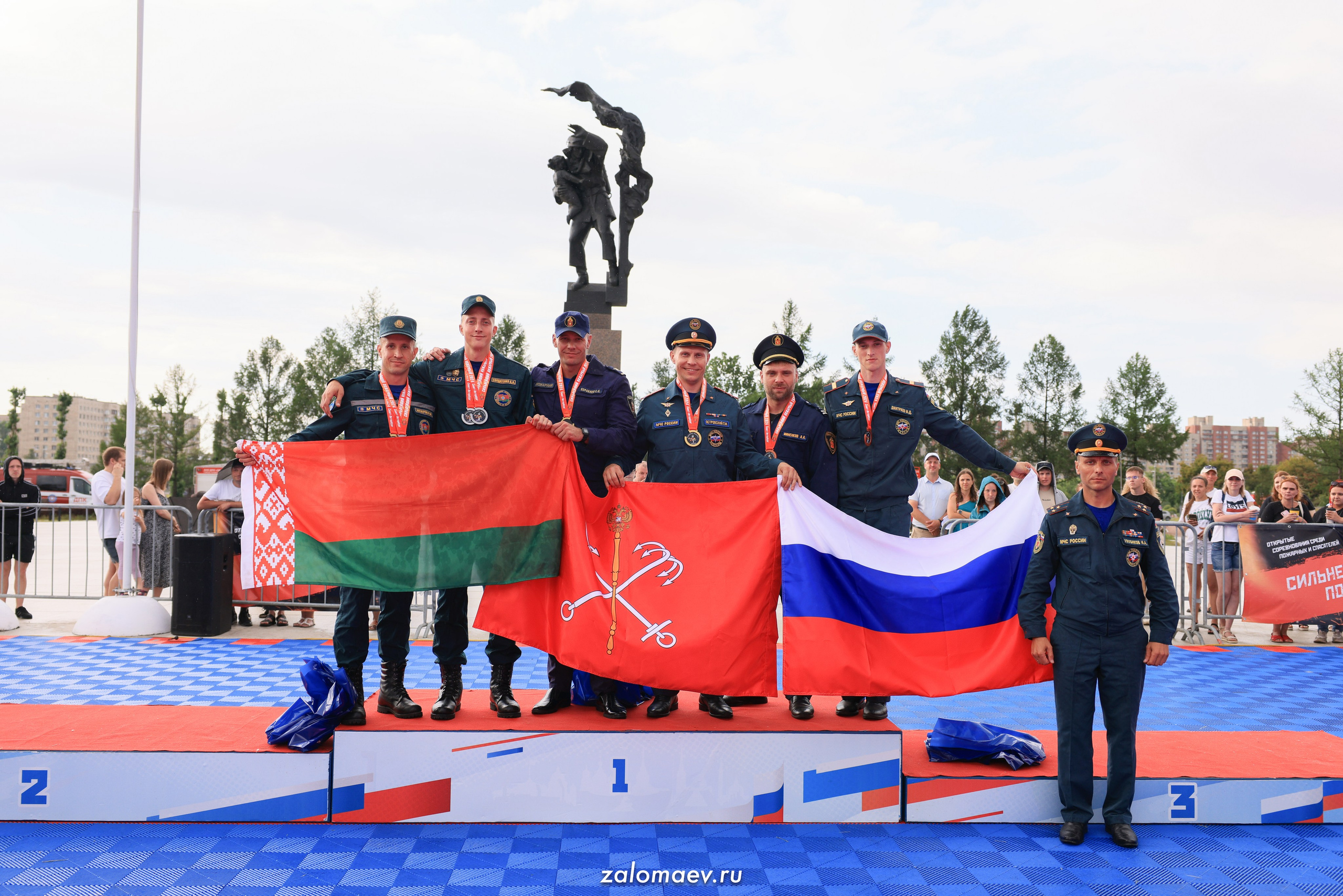 Сильнейший пожарный. Фотограф Александр Заломаев