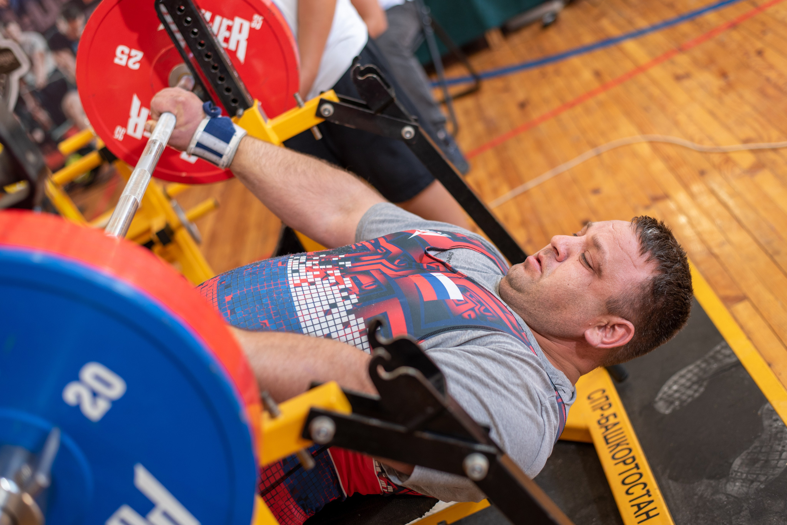 Репортаж с турнира по пауэрлифтингу