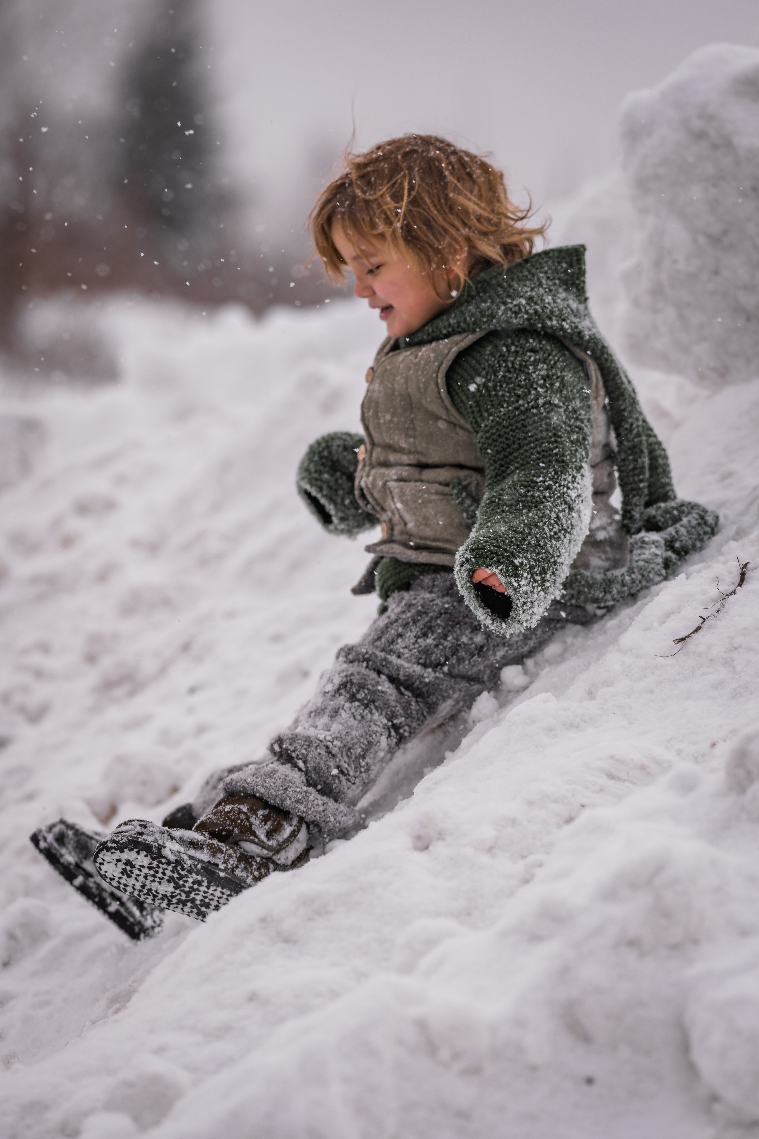 Снежная прогулка на санках. Семейный фотограф Ефремова Виктория