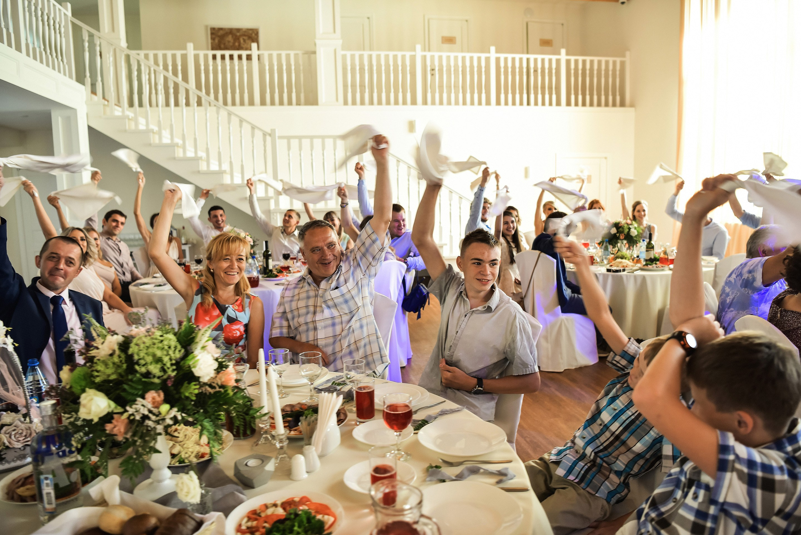 💐 Радик и Яна — душевная загородная свадьба в Villatic | Теплые фото под Красноярском. 📸 Свадебный и семейный фотограф в Красноярске Тихомиров Евгений | 17 лет опыта | 800+ свадеб