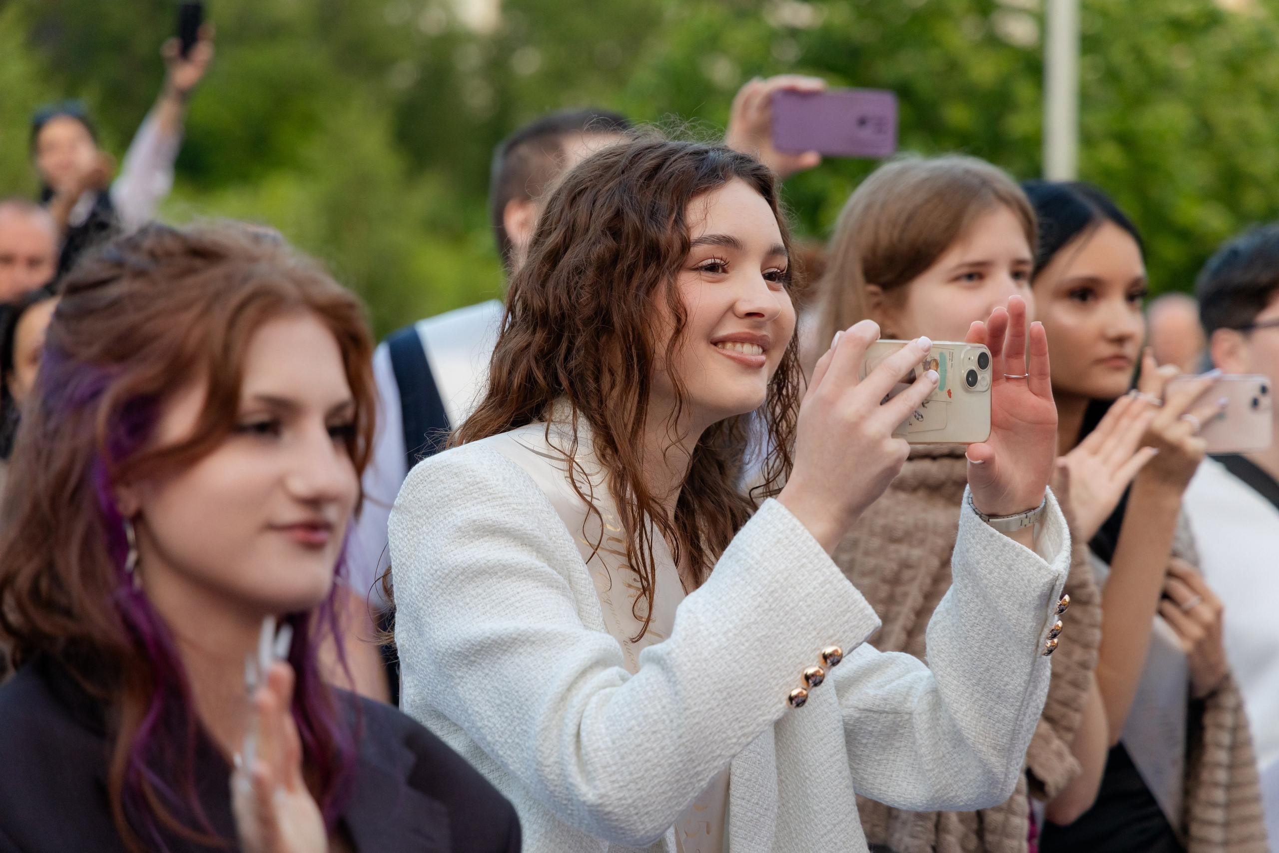 Школьный выпускной 2025 год в Минске, Беларуси. Свадебный фотограф в Минске/Беларуси Сергей Спиридонов