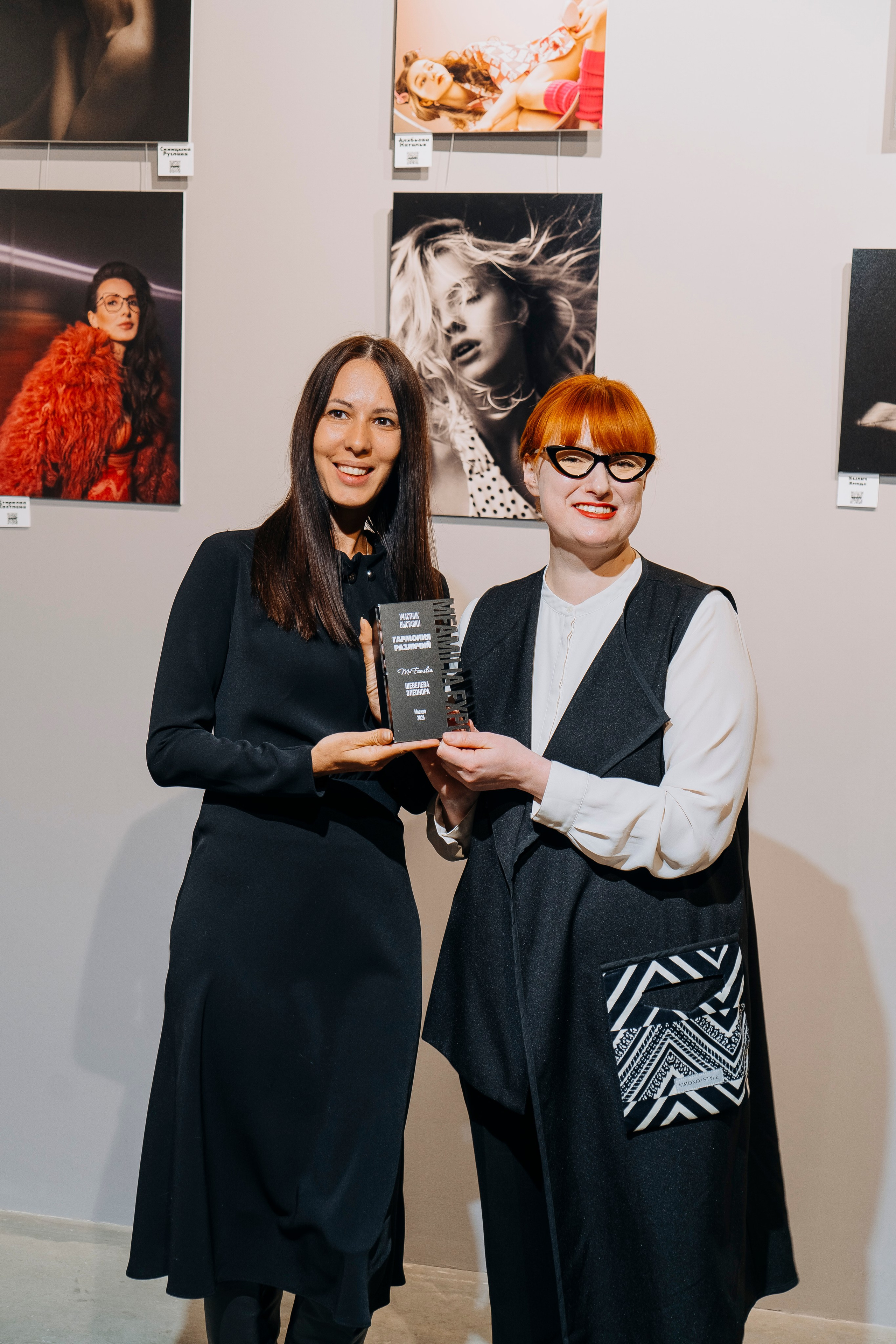 Вернисаж фотовыставки MFamilia «Гармония различий». Организация фотовыставок в Петербурге и Москве, MFamilia (МФамилия)