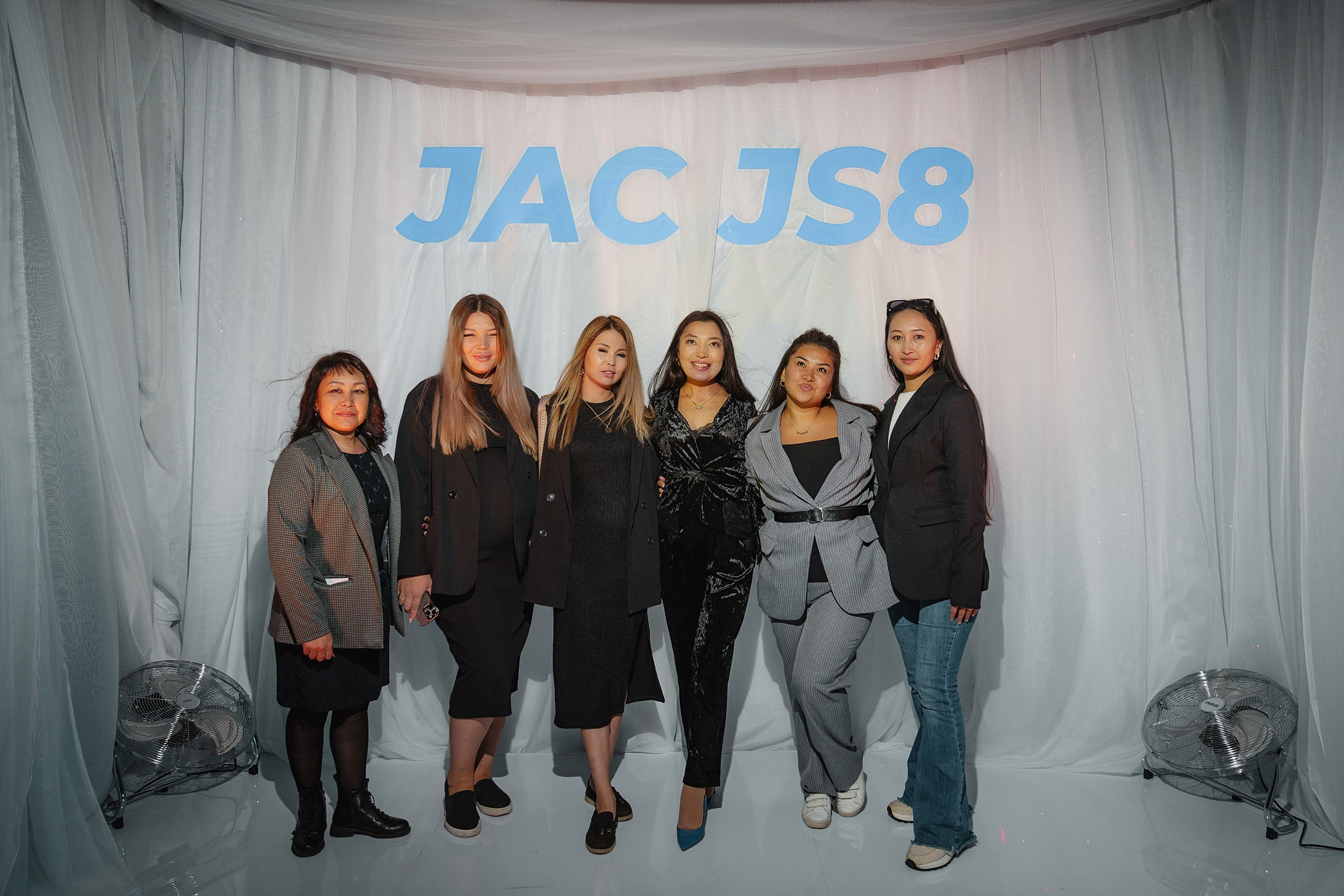 Презентация новой моделей JAC JS8. Фотограф TAULAN_1