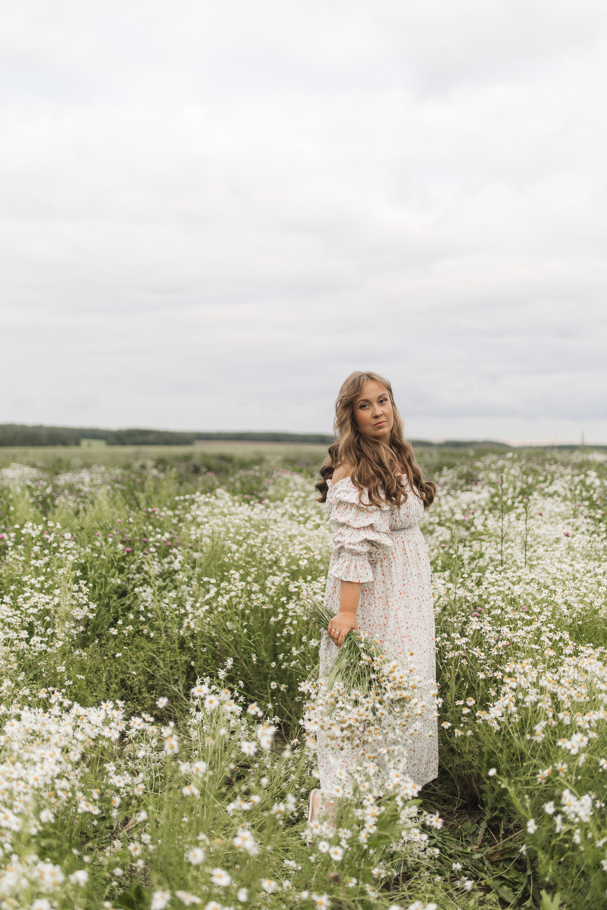 Маша и Миша и их веселая компания (пикник в поле). Семейный и свадебный фотограф в Екатеринбурге Орлова Ирина