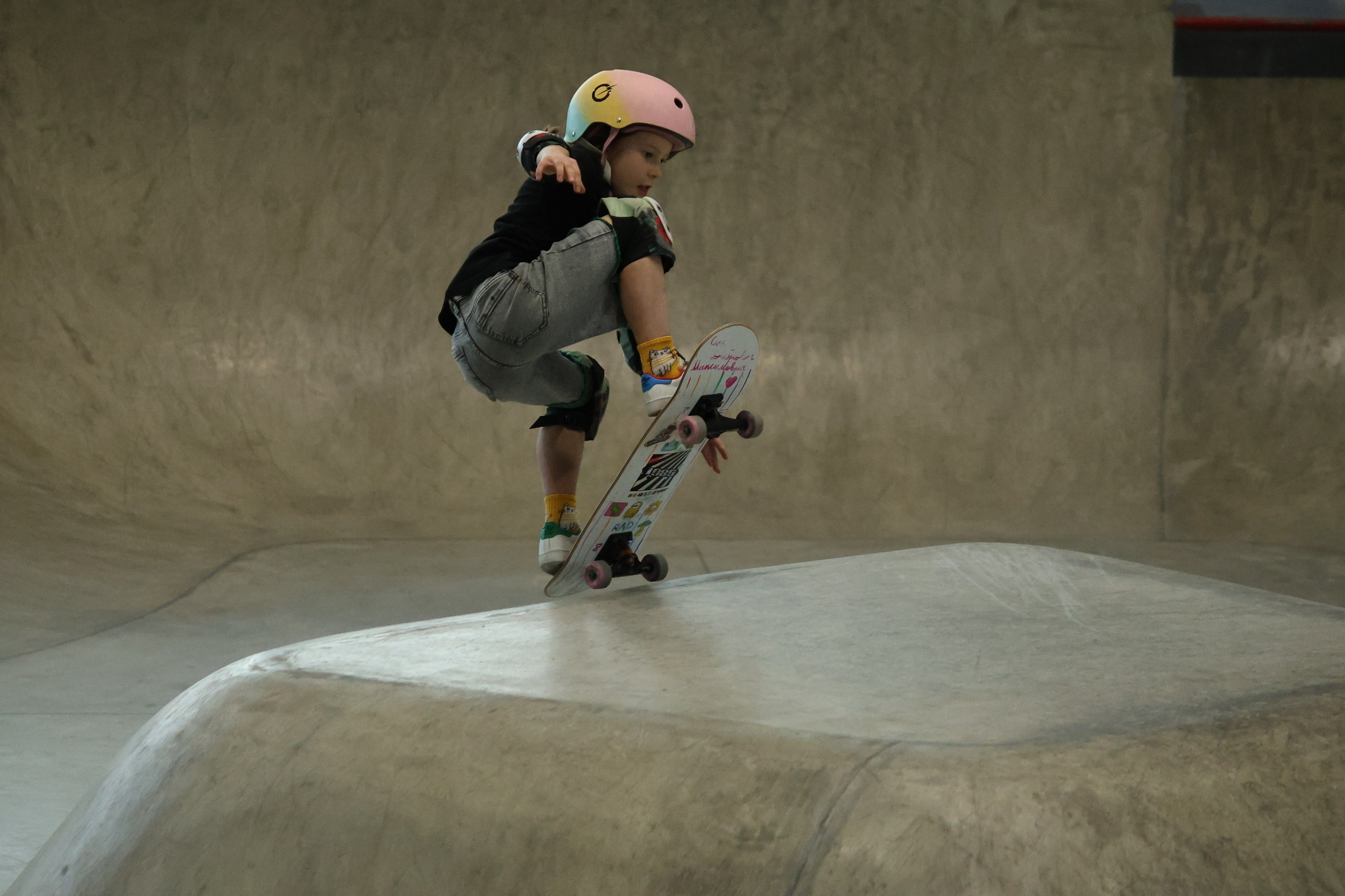 Чемпионар Москвы по скейтборду среди юниоров 22.02.2025. Репортажный фотограф, спортивный фотограф в Москве и области