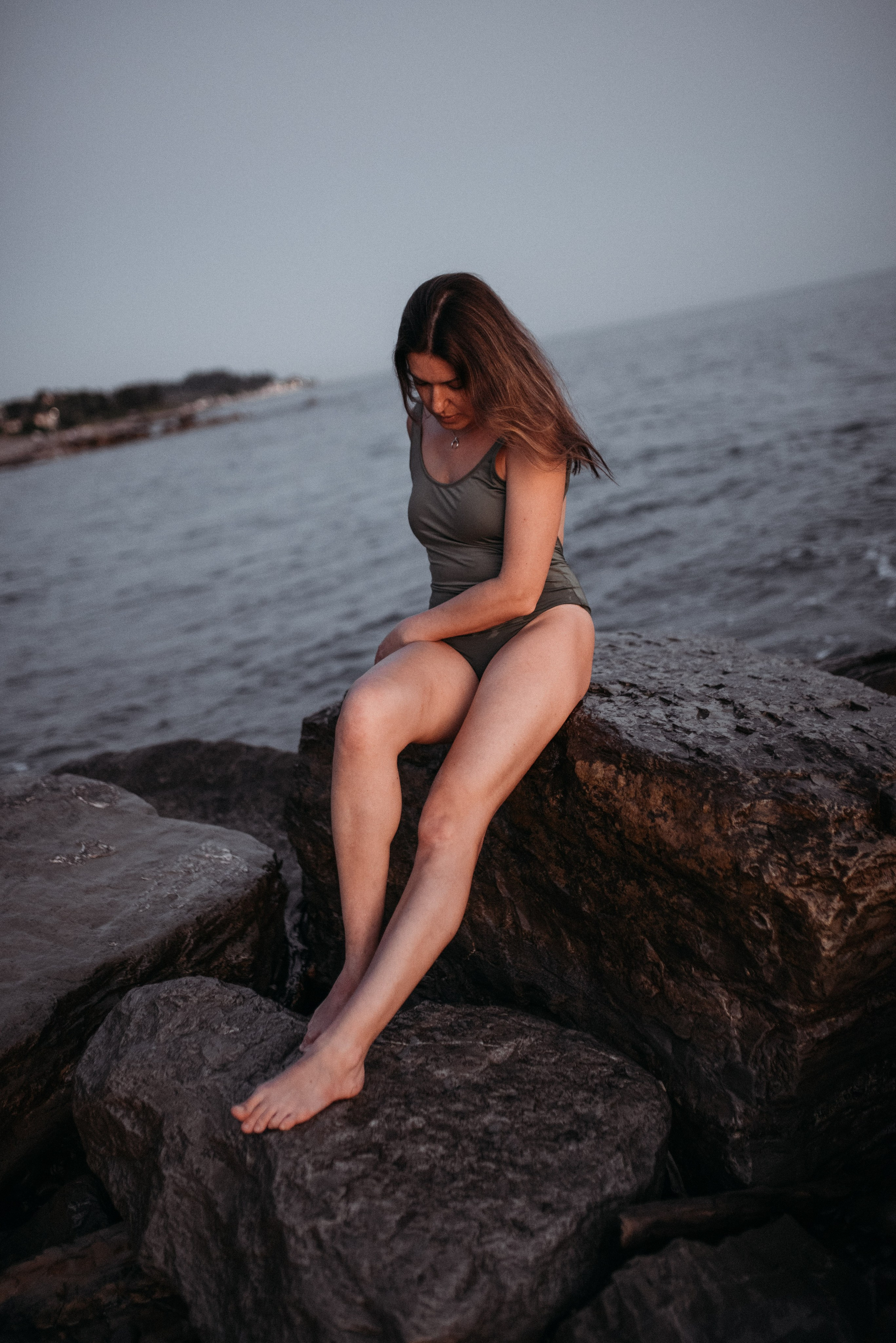 Женский портрет фотосессия в Сочи на берегу моря. Фотограф в Сочи — Маргарита Поганова