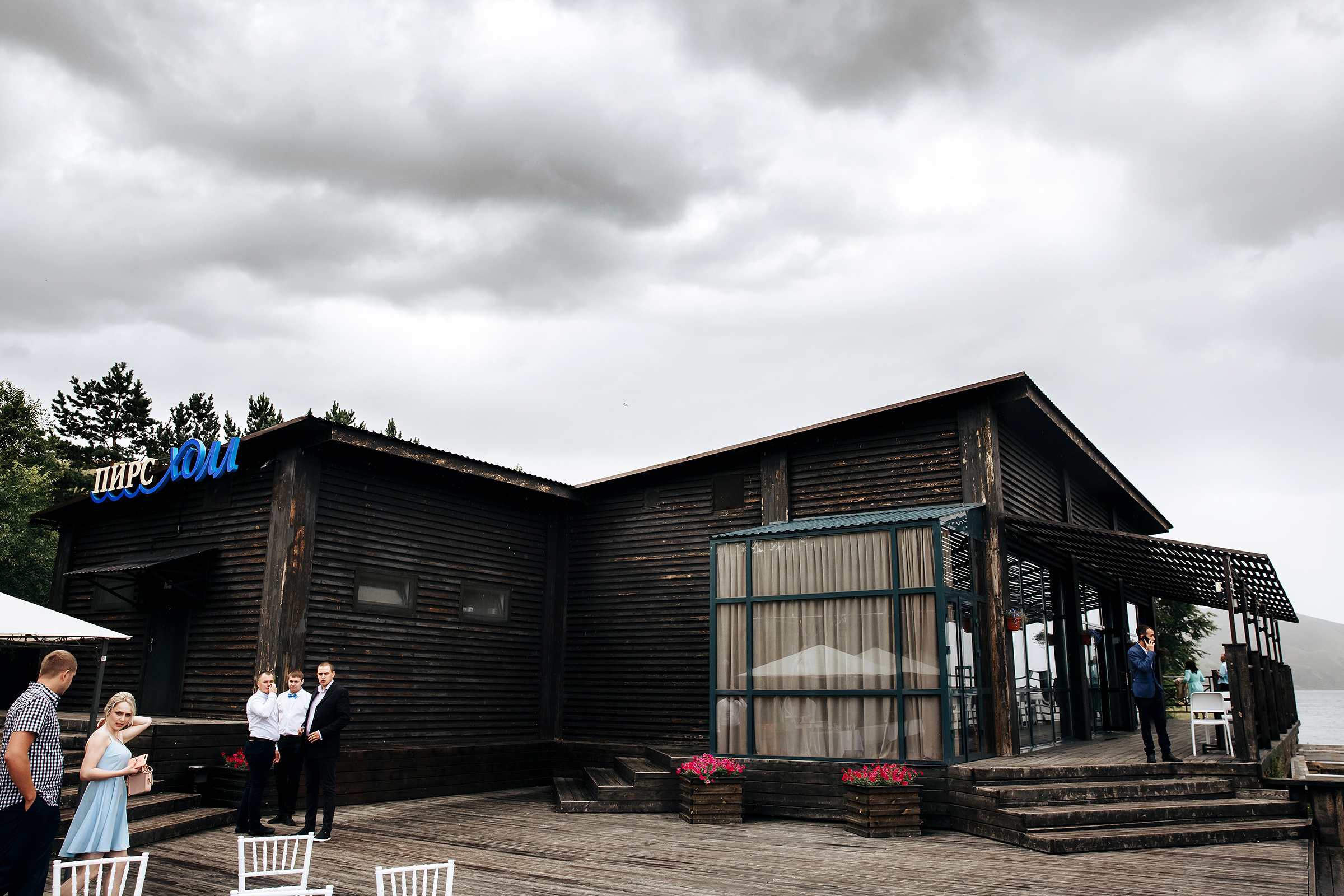 Свадебная фотосъёмка Владимира и Валерии в Абакане. Свадебный и репортажный фотограф в Москве Владимир Сергеев | Naysaikolo