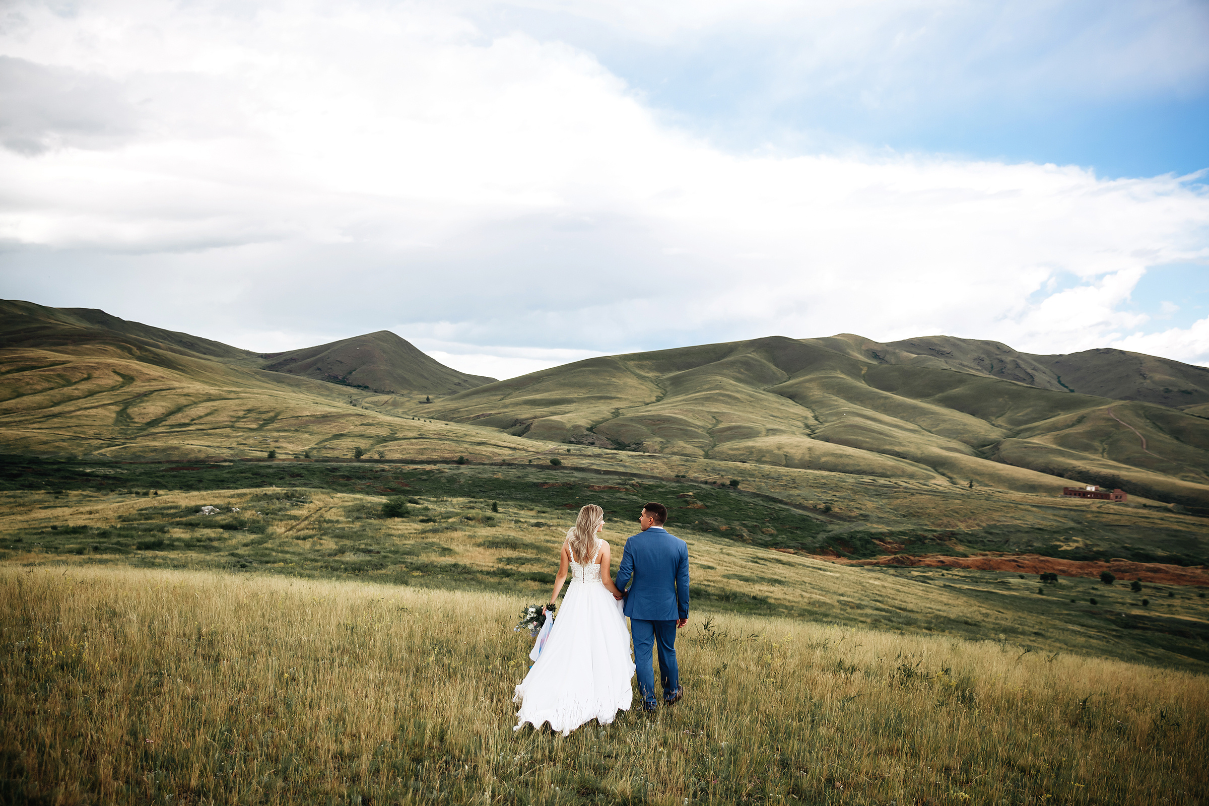 Свадебная фотосъёмка Владимира и Валерии в Абакане. Свадебный и репортажный фотограф в Москве Владимир Сергеев | Naysaikolo