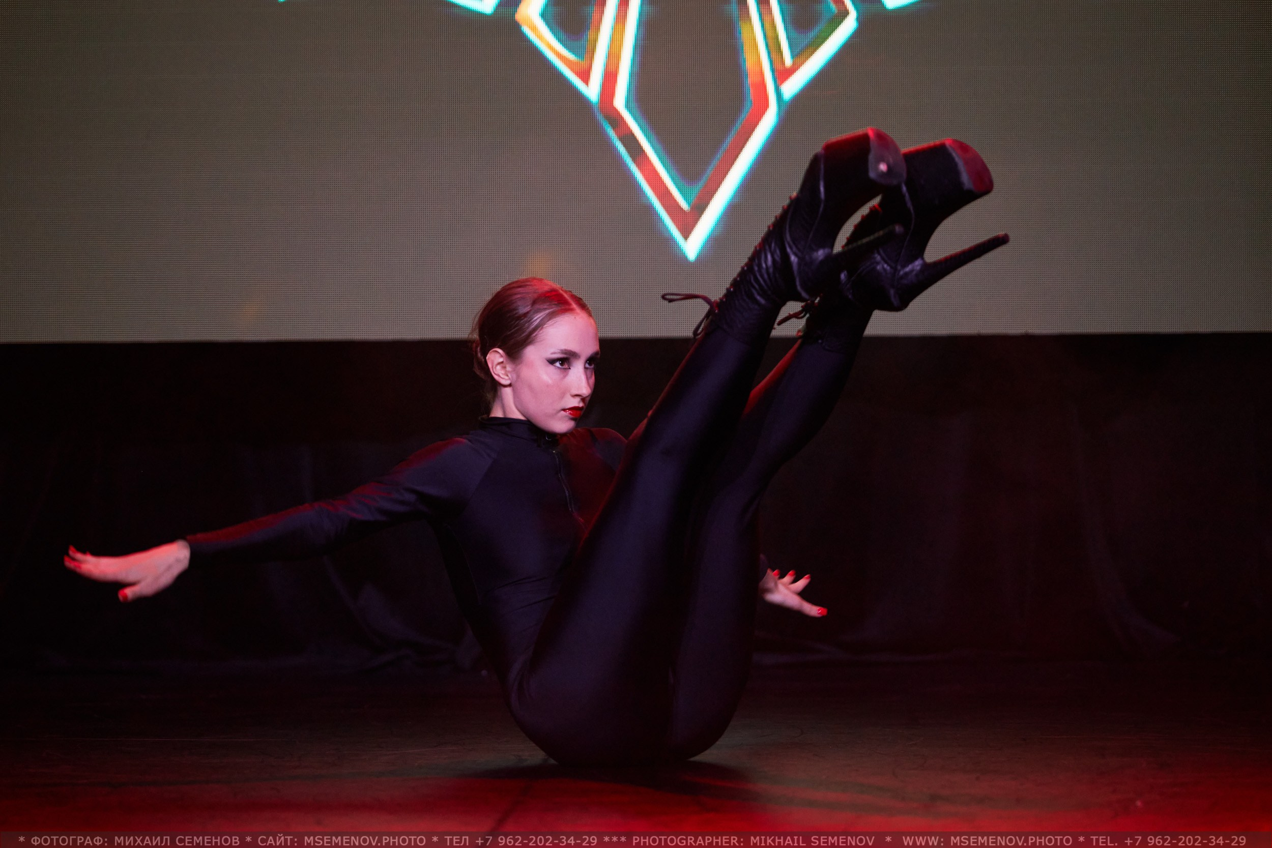 Анонс «SOUL POLE CHAMPIONSHIP IV». Photographer for business Mikhail Semenov. Aqua photo studio, photo school