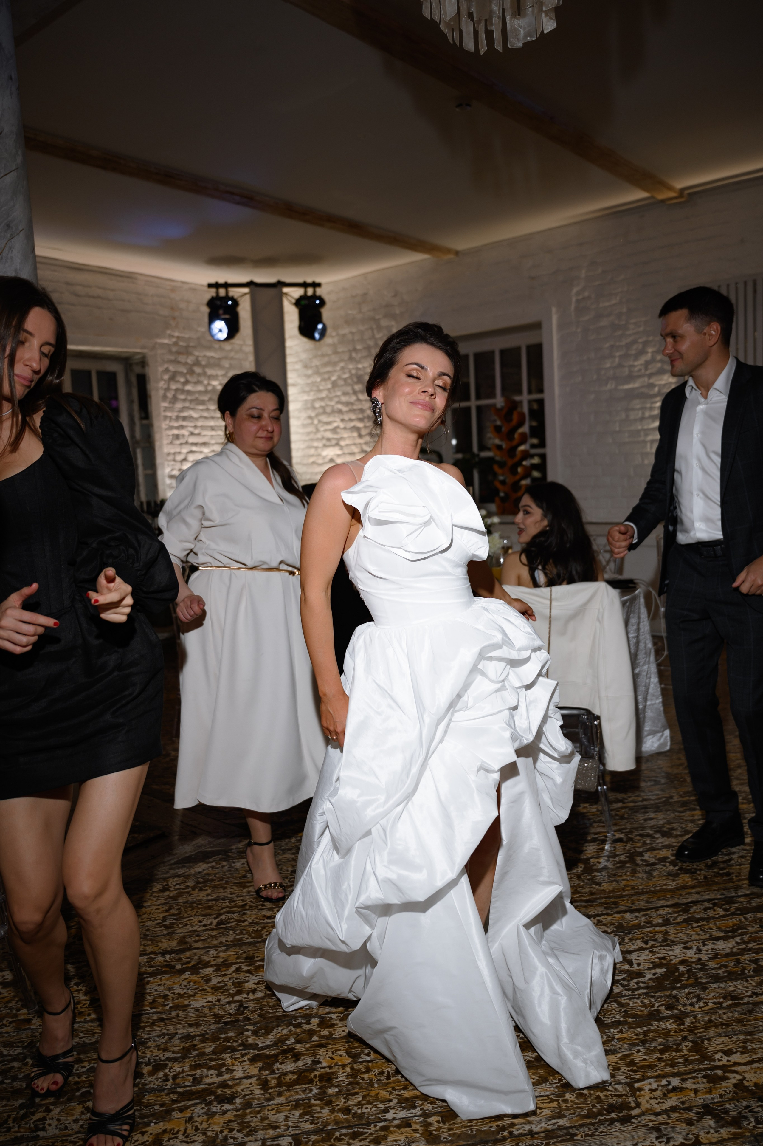 23.08.2024. RETOUCH-HOUSE