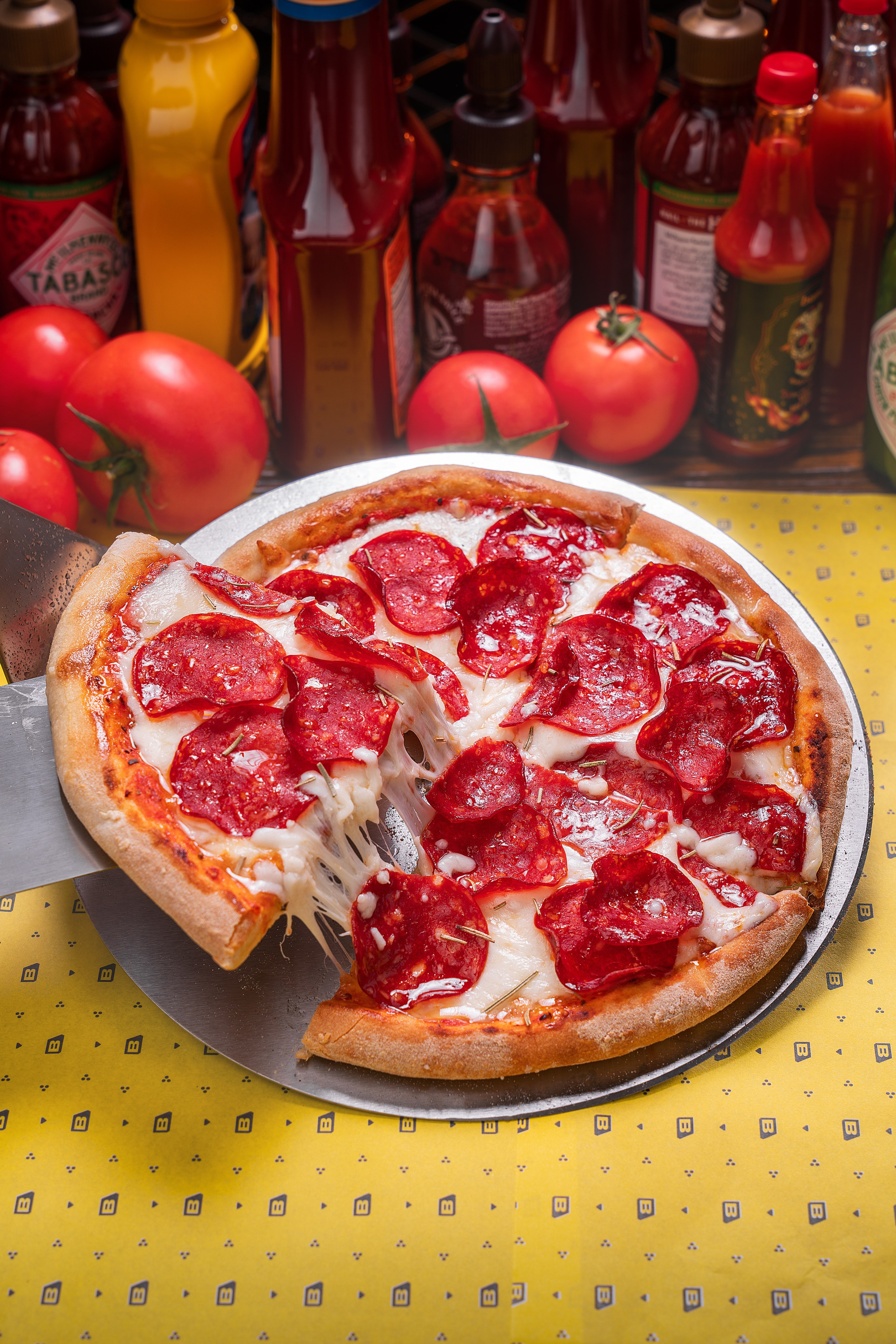 Advertising photographer in Dubai — Maxim Mitrofanov