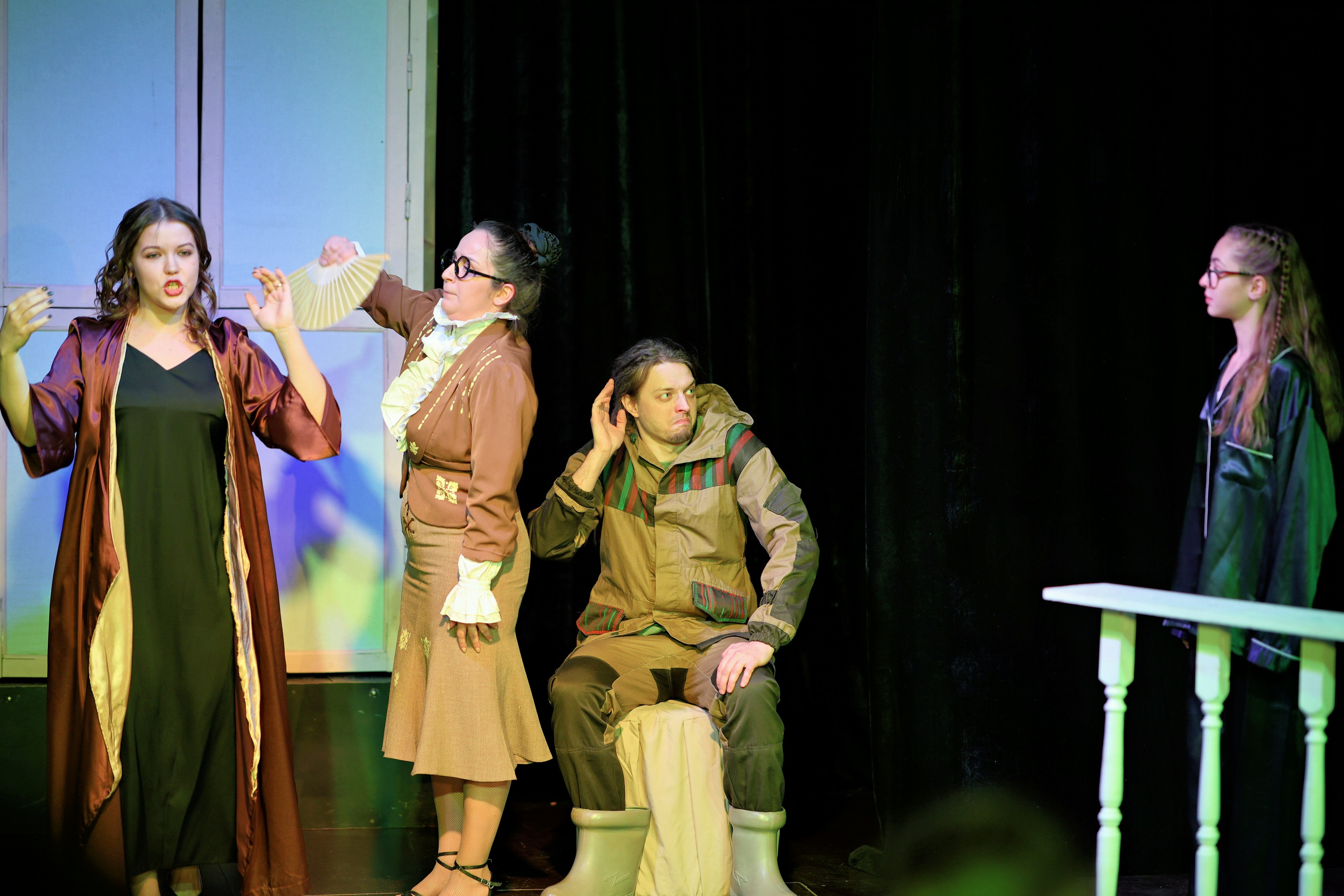 В шкафу с призраком (2). Фотограф Денис Болдинов. Москва