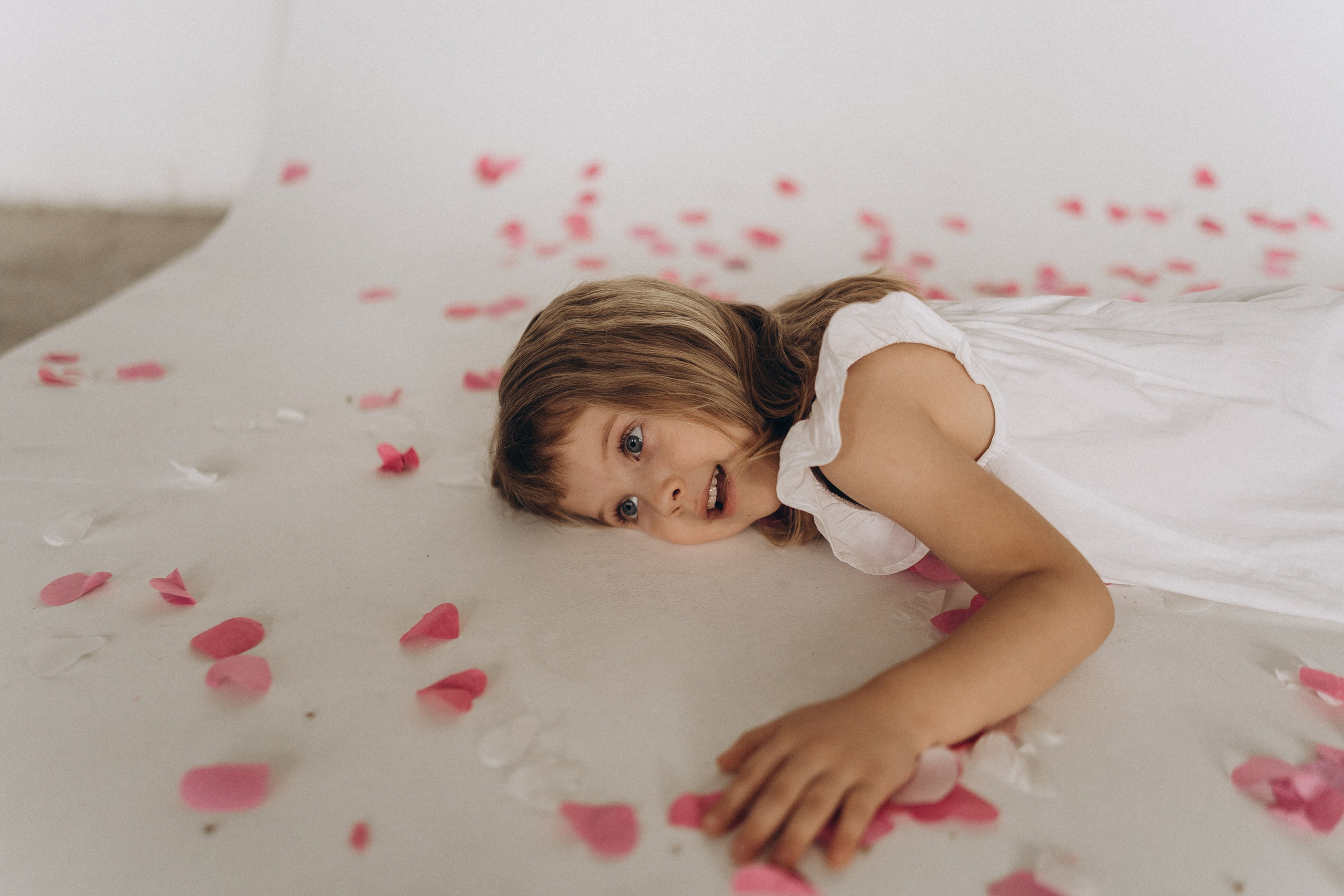 Лиам, Мила, Диана и родители. Семейный и домашний фотограф в Уфе Ирина Гарасюта