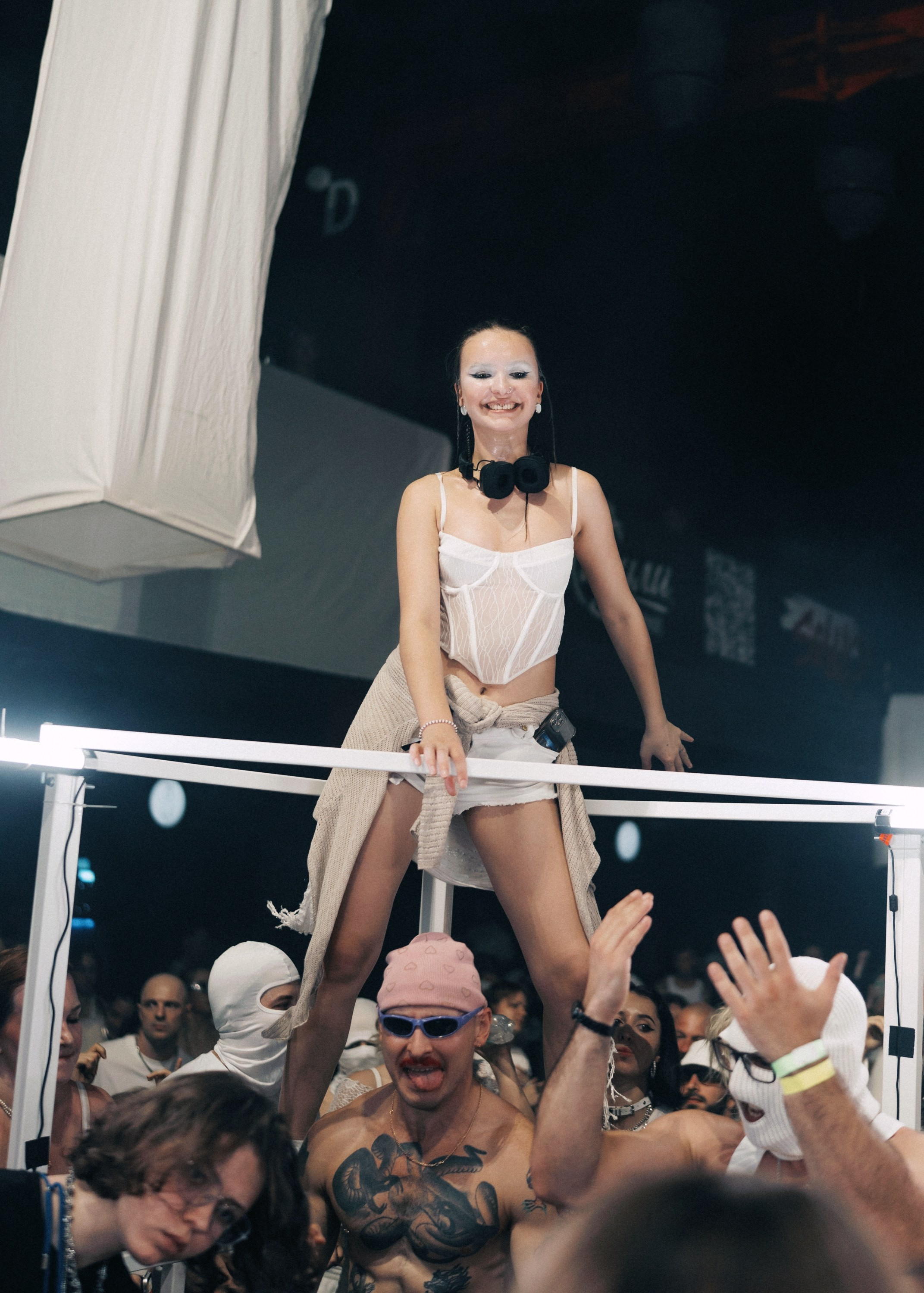 INWHITE | SMENA HARD STAGE. Annyshka