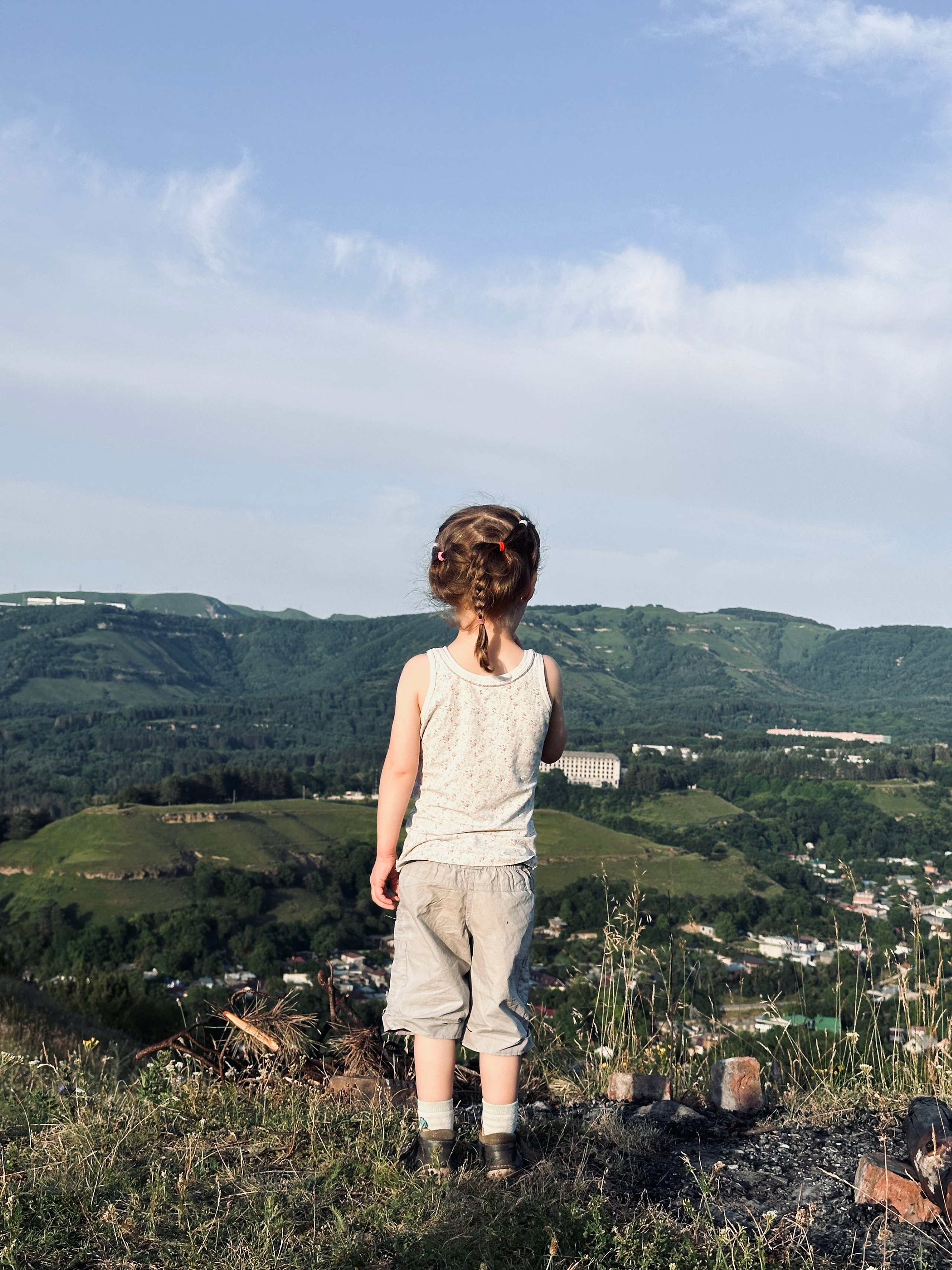 Дети. Смотри, красота!