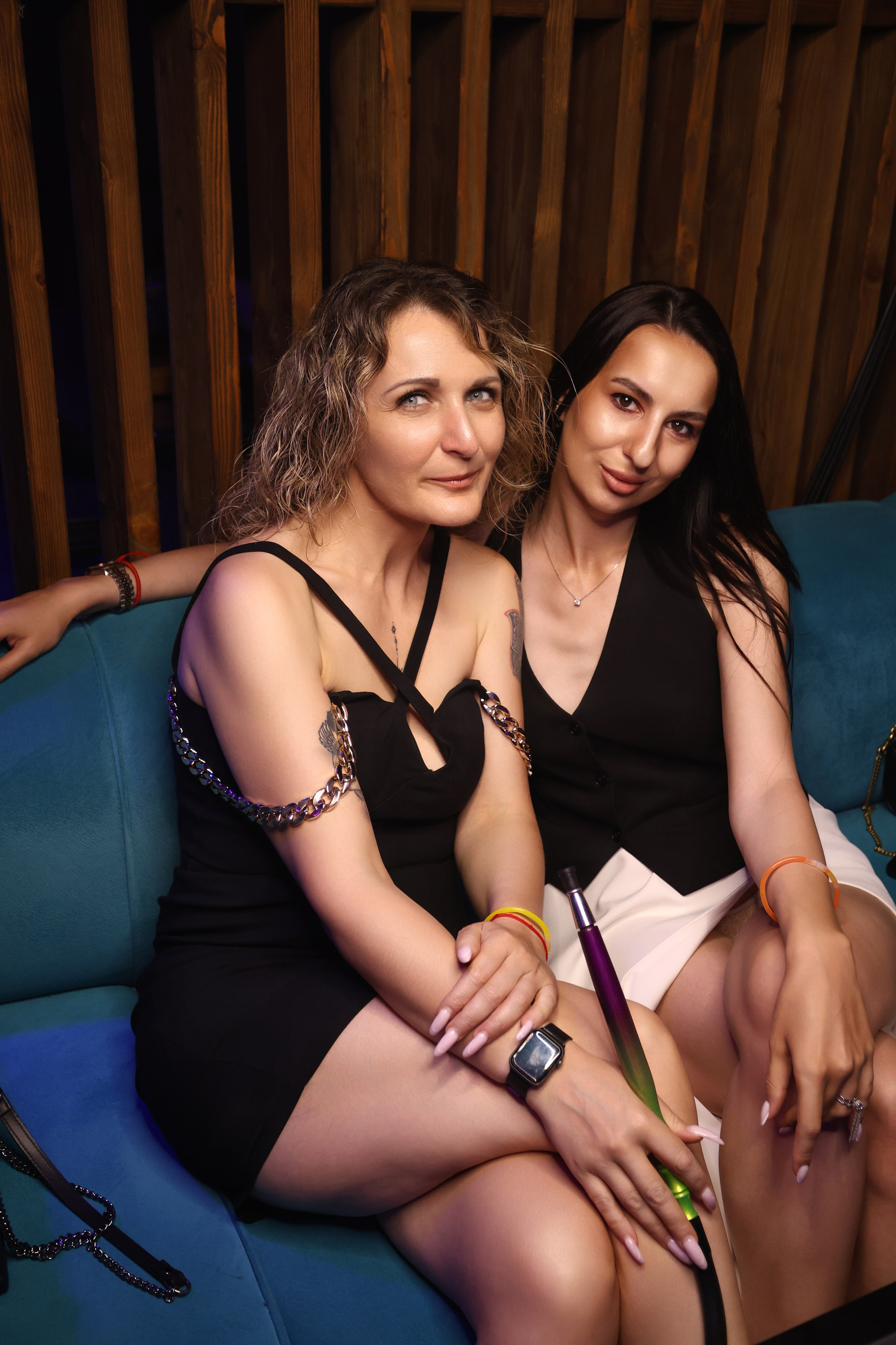 Neon Party 01.08.25. Мята Спортивная — Кальянная, караоке, бар в Минске