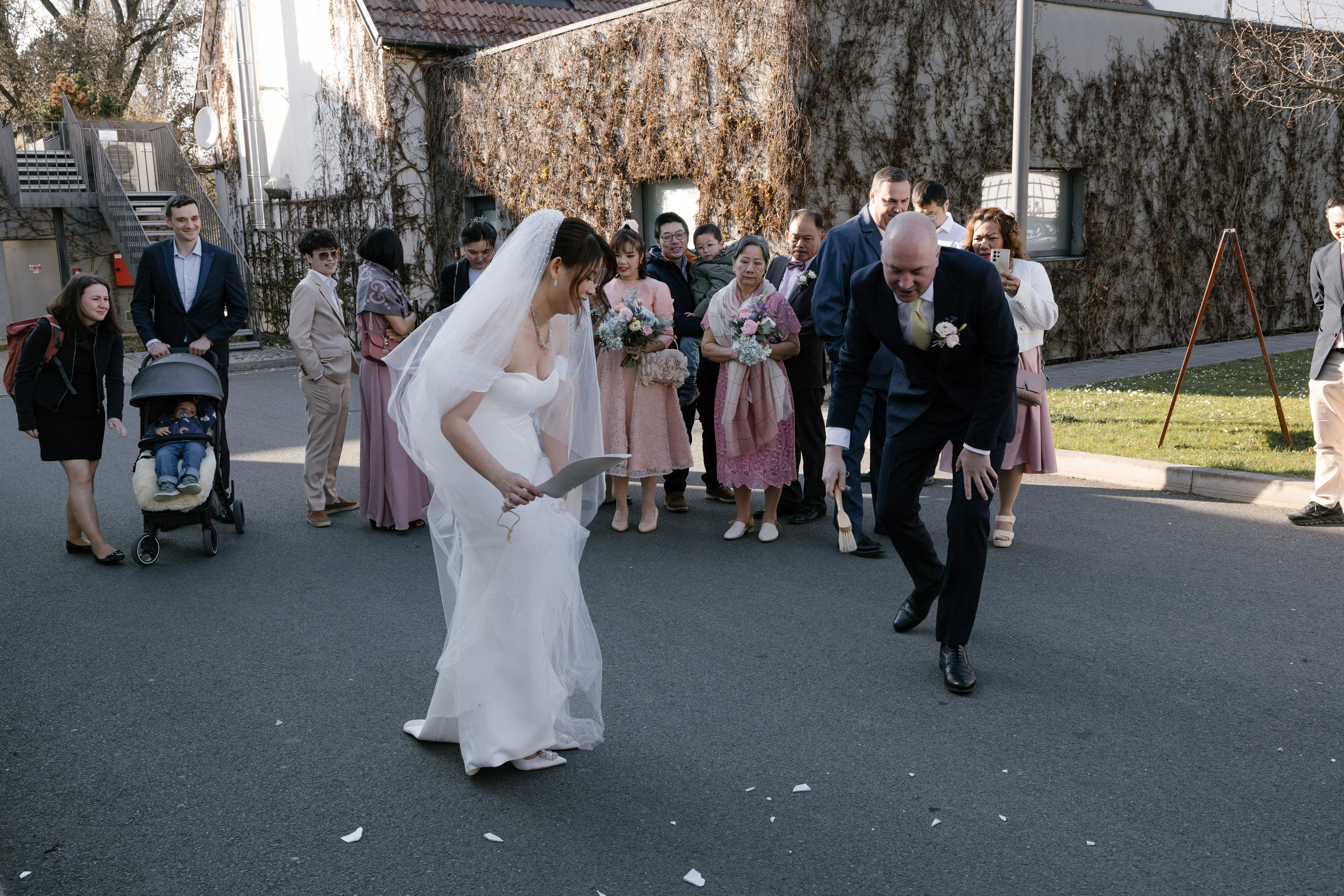 Vaclav & Kanokpan. Wedding photographer Europe
