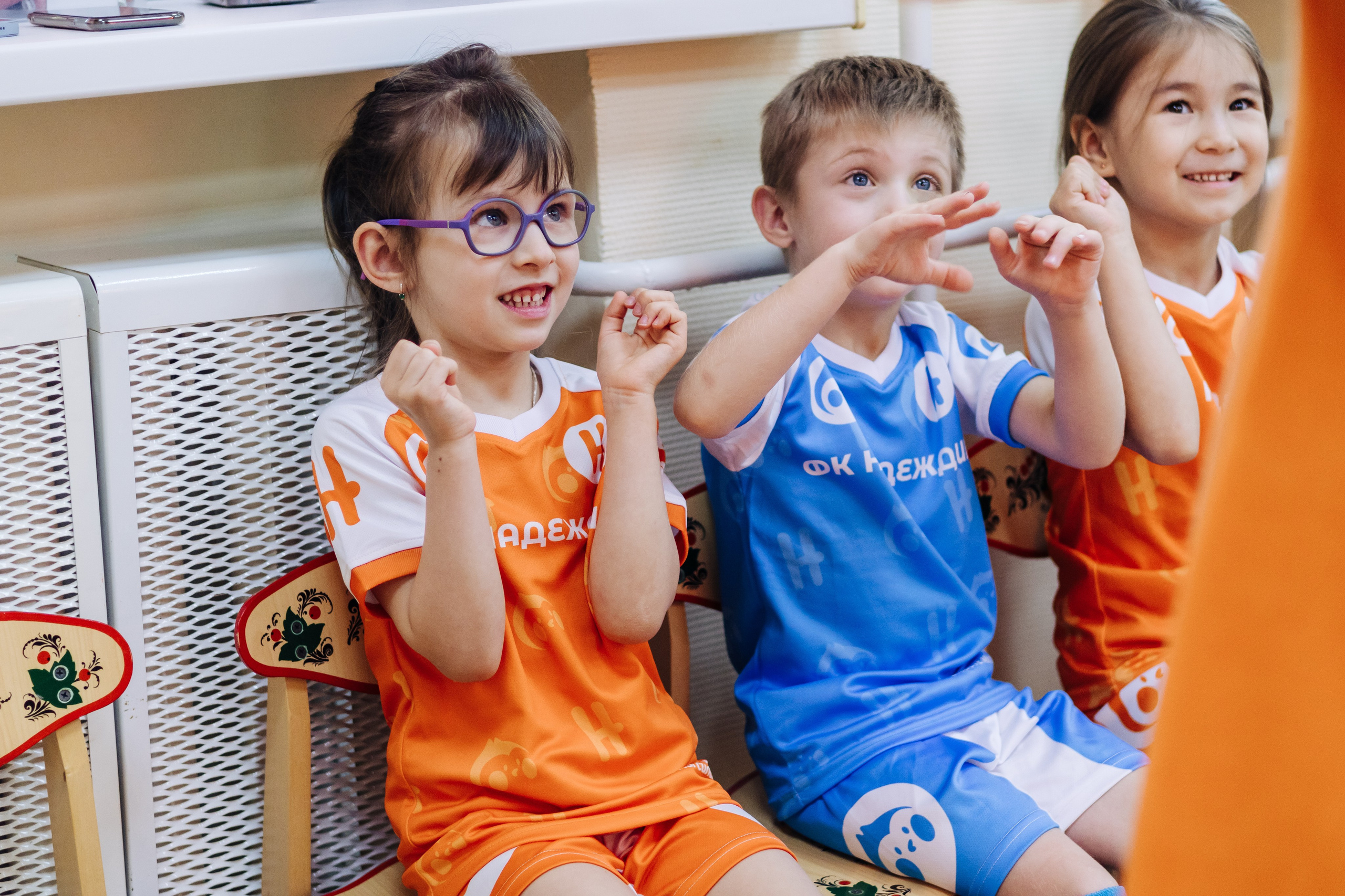 Фотосессия с кубком в детских садах г. Магнитогорска. Денис Прохоров Фотограф в г. Магнитогорск