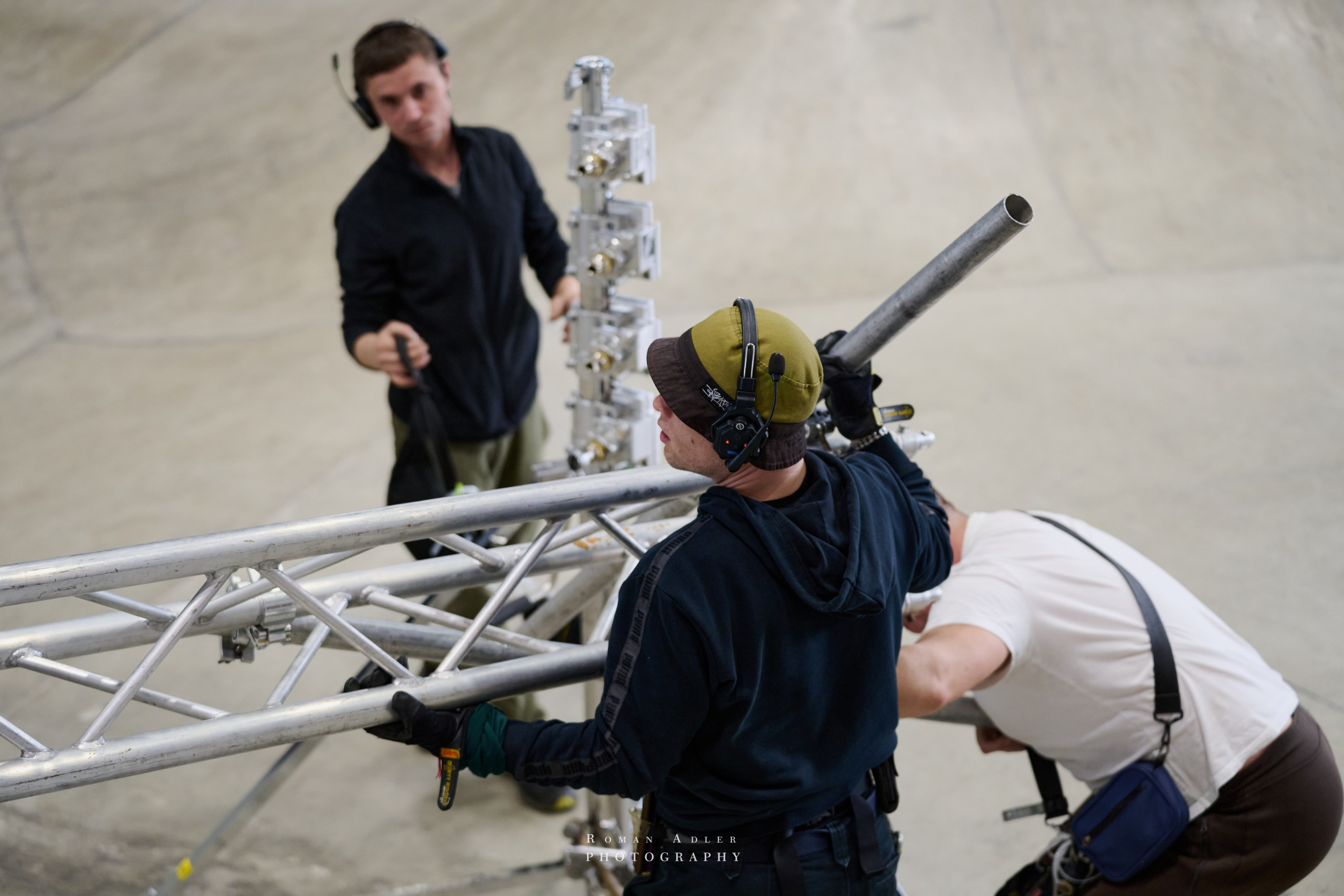 Репортаж со съёмок фильма «Своя в доску». Фотограф Роман Адлер