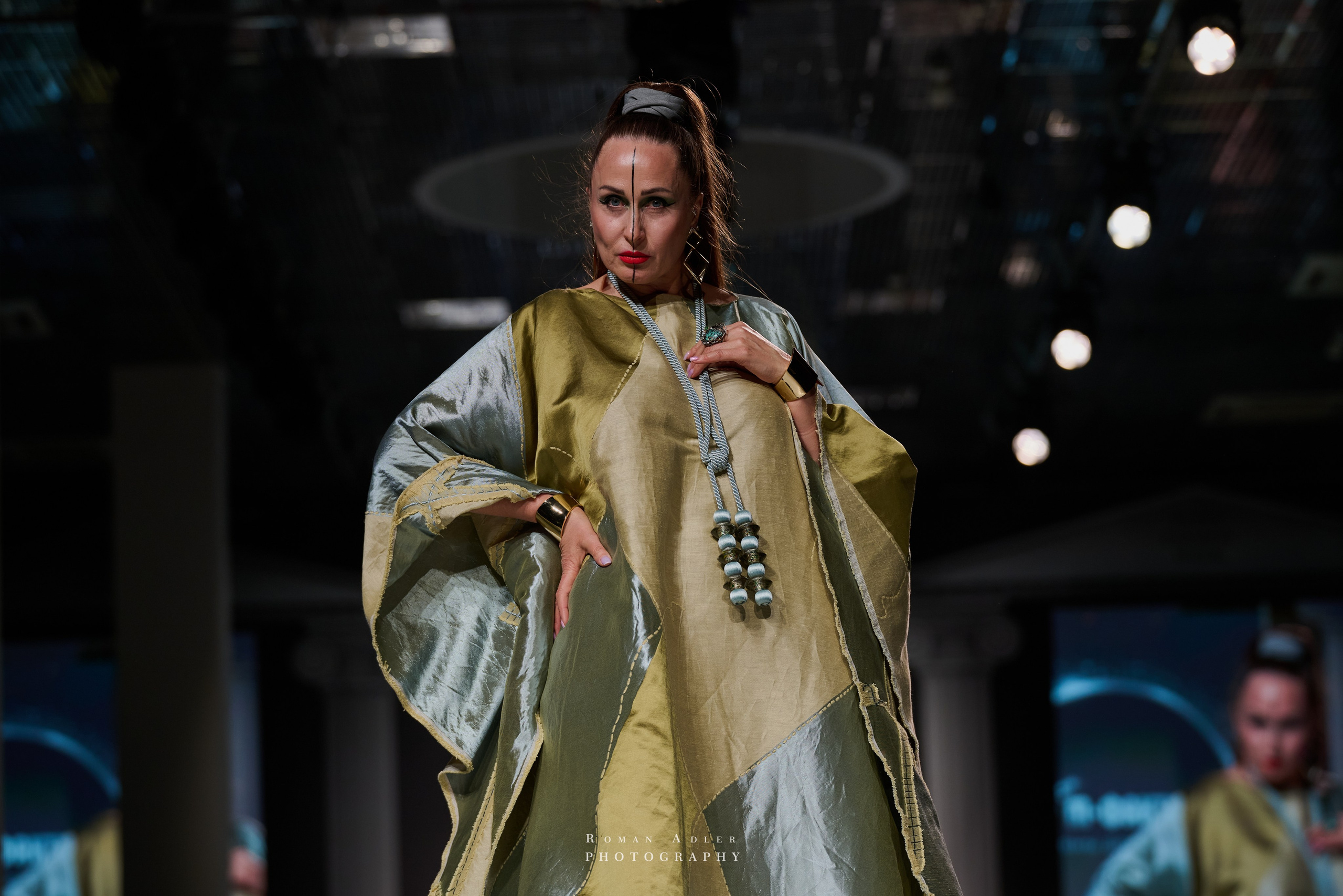 ESTET FASHION WEEK ВЕСНА — 2025. Фотограф Роман Адлер
