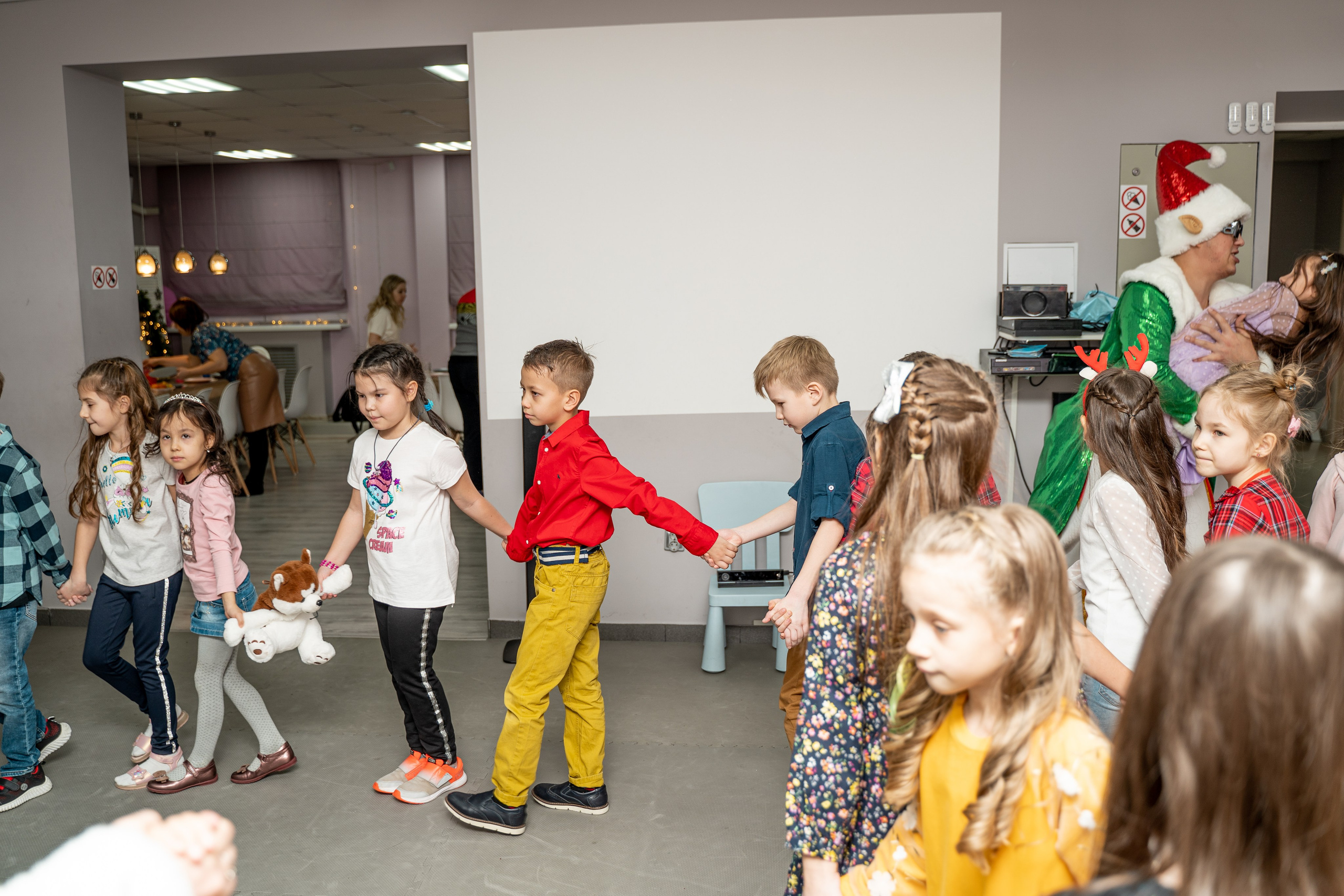 1 гимназия Новогодний утренник. Свадебный и репортажный фотограф в Уфе| Осетрова Ольга