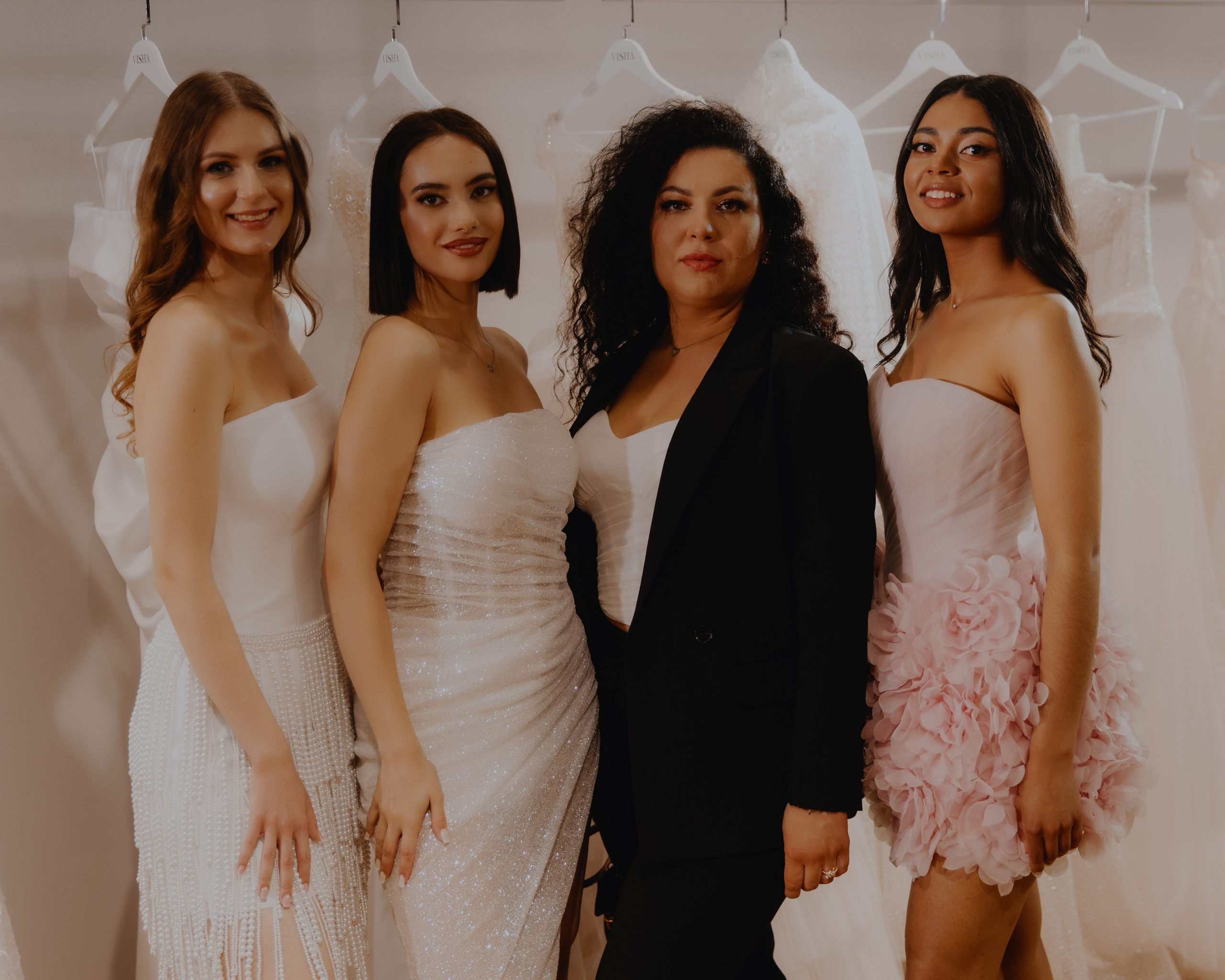 Открытие свадебного салона VISHA. Свадебные фотографы в Гомеле и Минске Сергей и Анастасия Фещенок