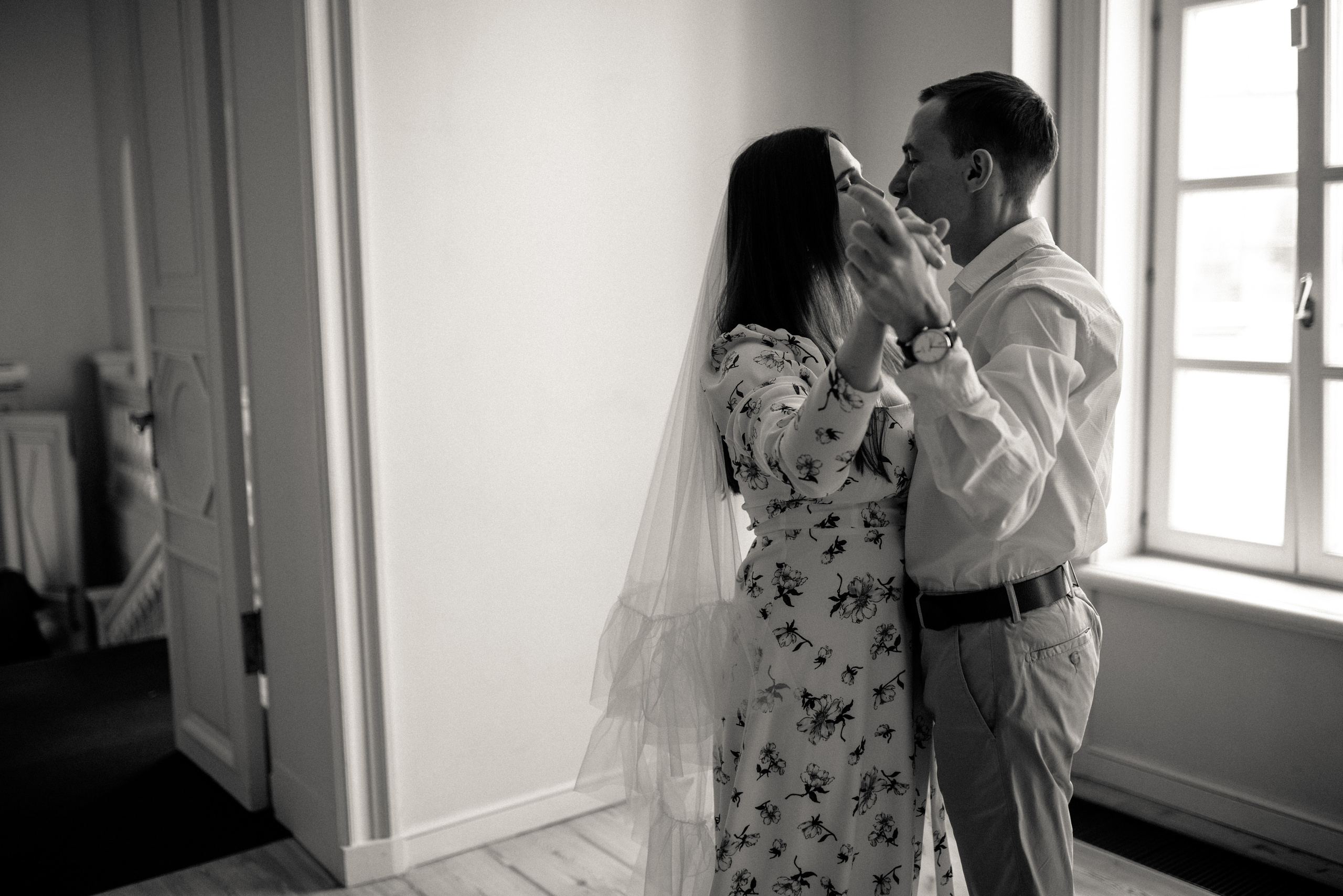 Твоя улыбка спасет мир. Свадебный и семейный фотограф в Москве Julia Juice