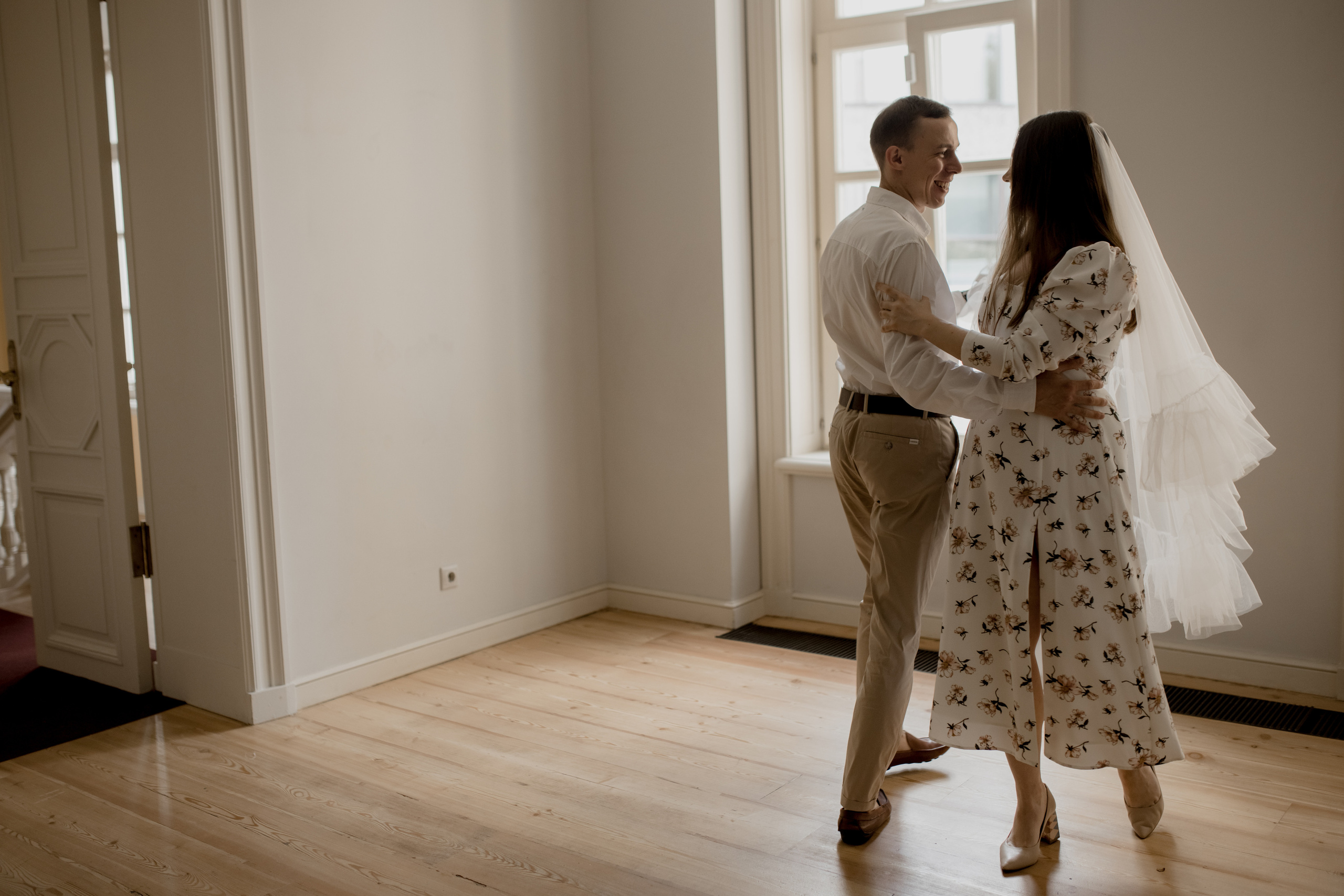 Твоя улыбка спасет мир. Свадебный и семейный фотограф в Москве Julia Juice