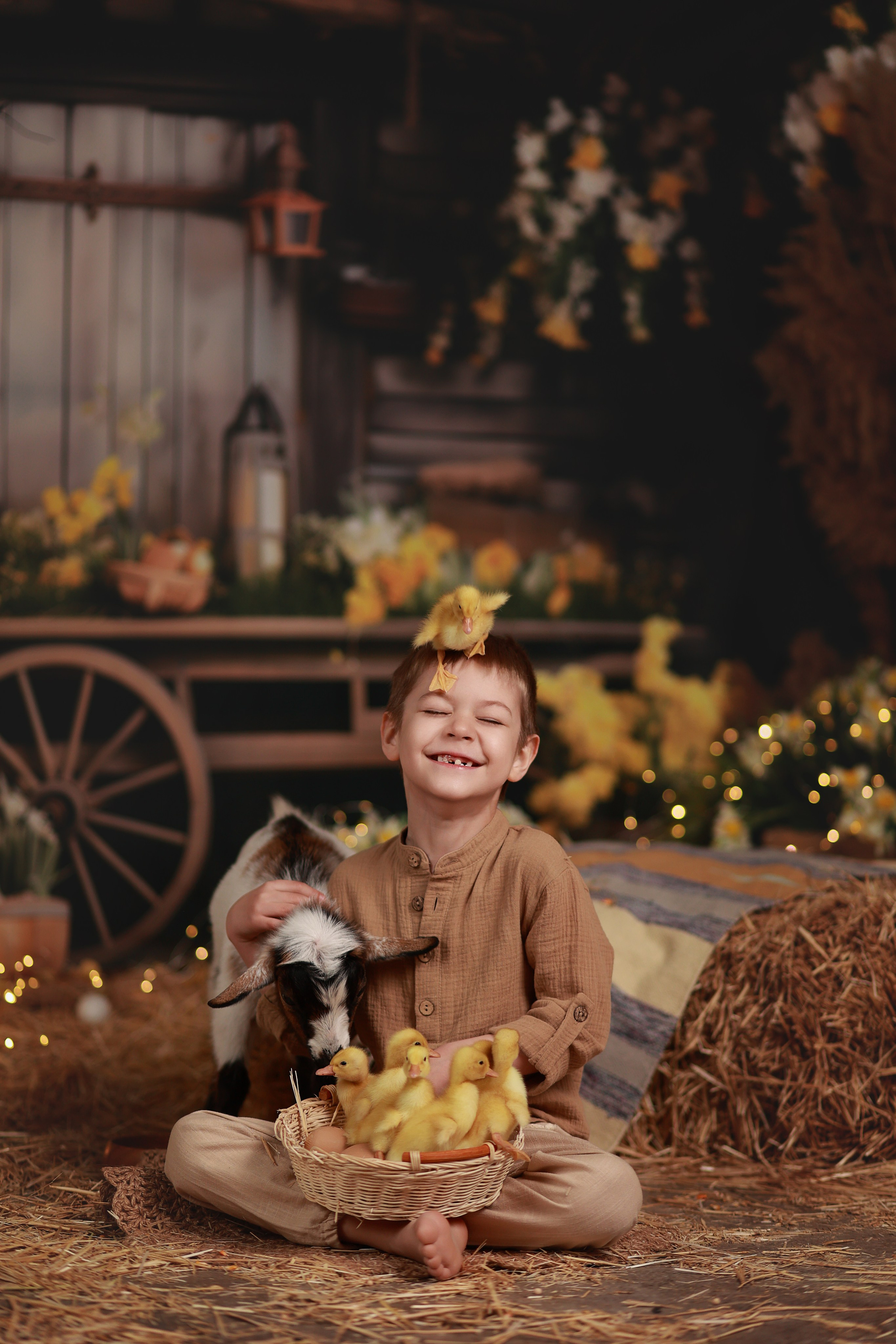 Фотопроект с козочкой и кроликами. Детский семейный фотограф Краснодар