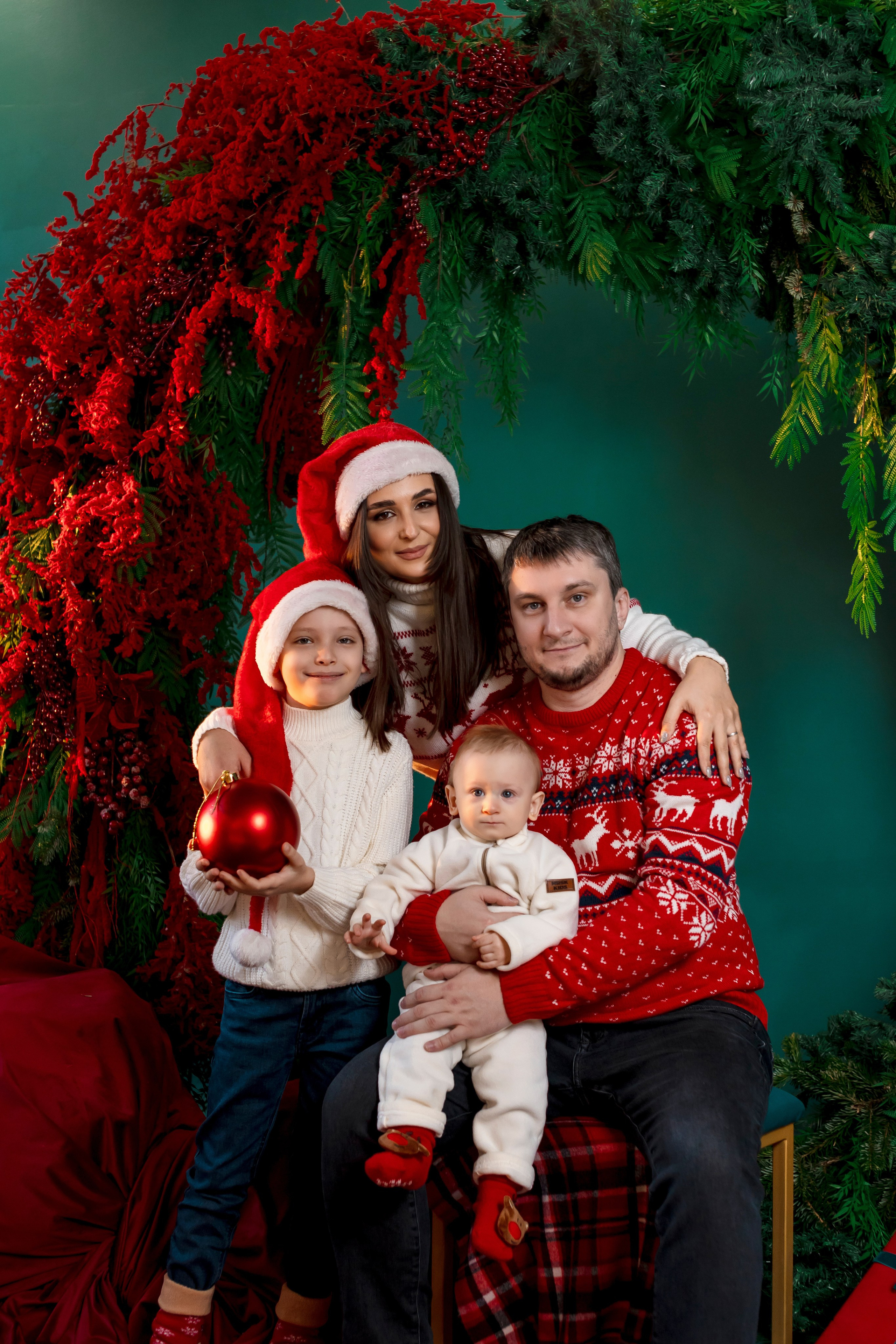 Даша с семьёй. Свадебный и семейный фотограф в Каспийске Алёна Нурмагомедова